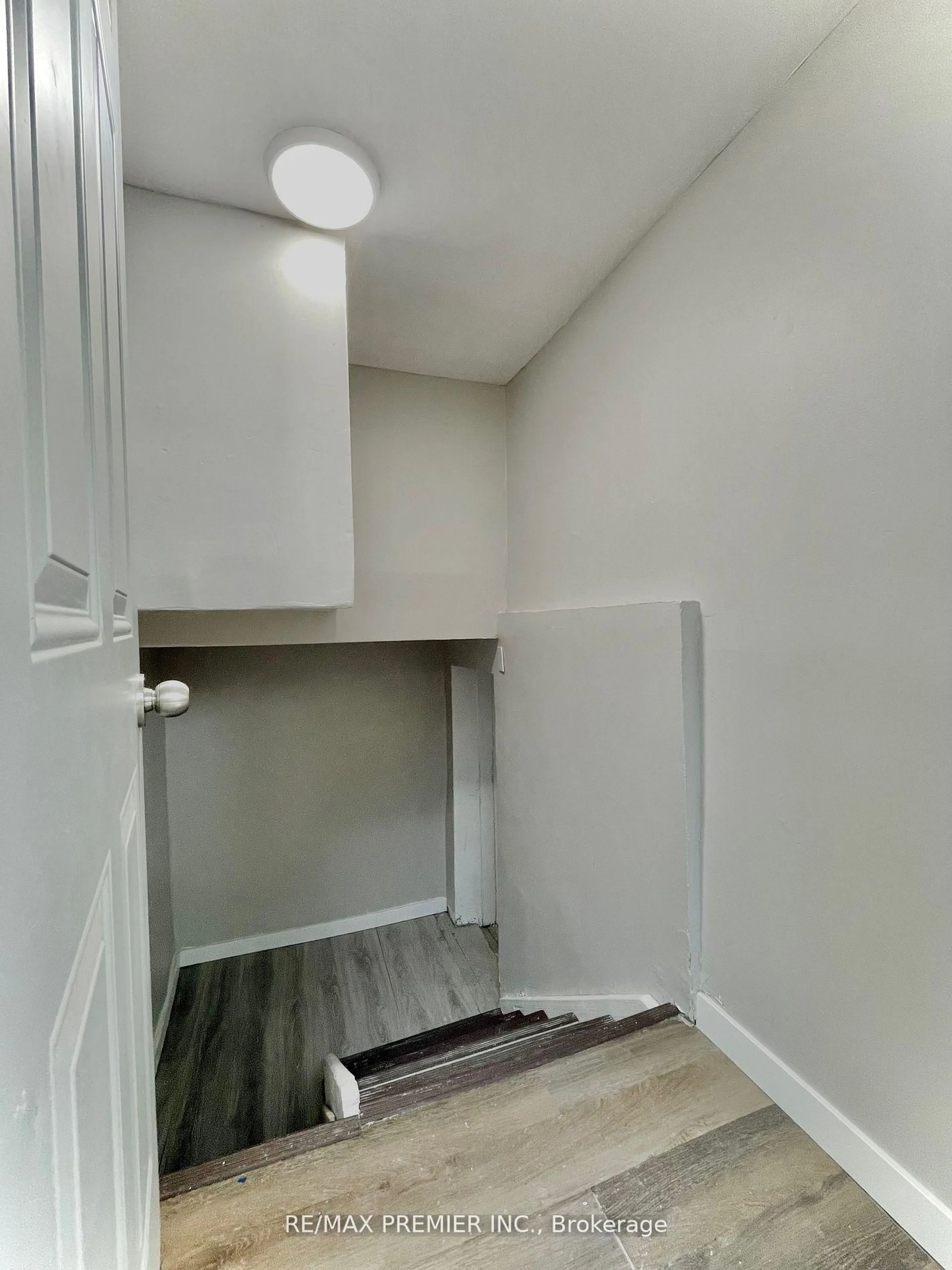 A pic of a room for 365 Bessie Ave, Greater Sudbury Ontario P3C 4H6