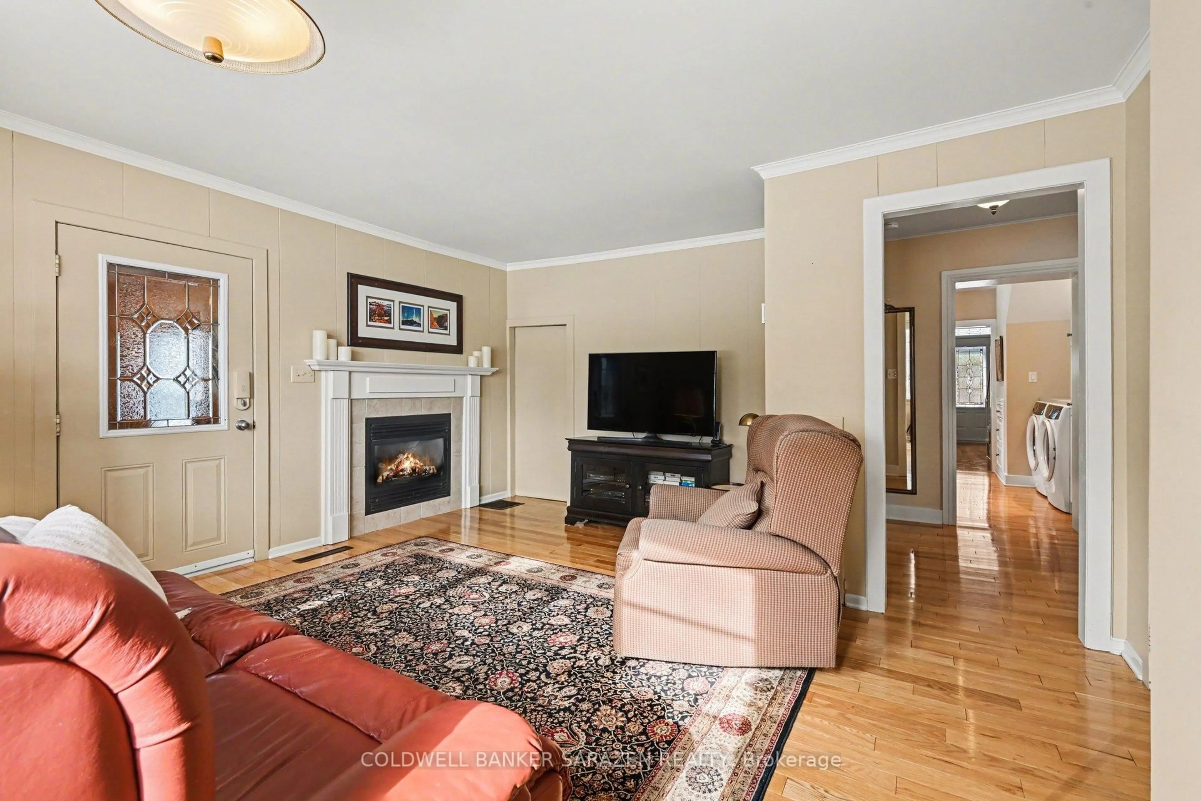 Living room with furniture, unknown for 29 Daniel St, Arnprior Ontario K7S 2L5