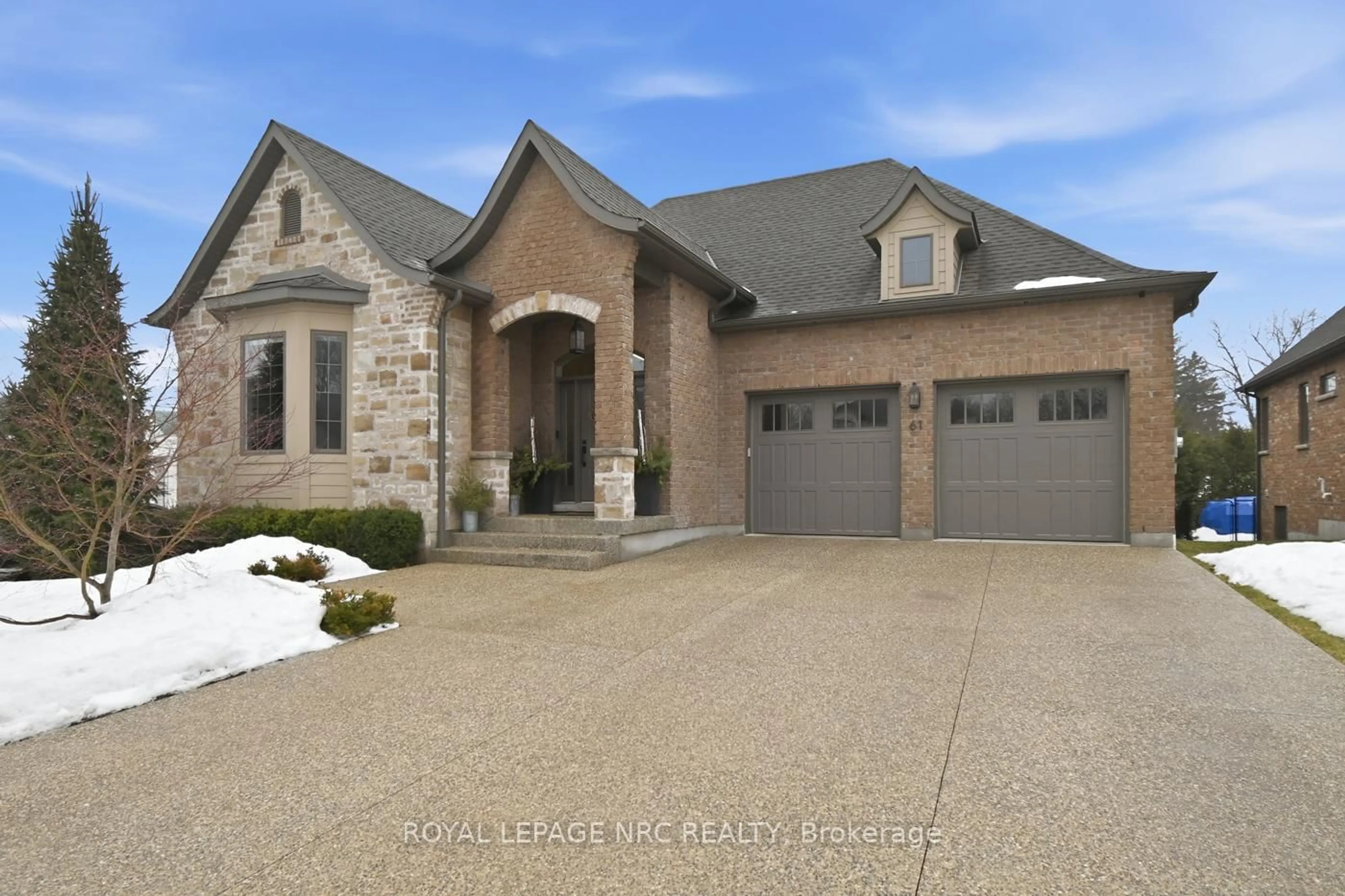 Home with brick exterior material, street for 61 Philmori Blvd, Pelham Ontario L3E 0S5