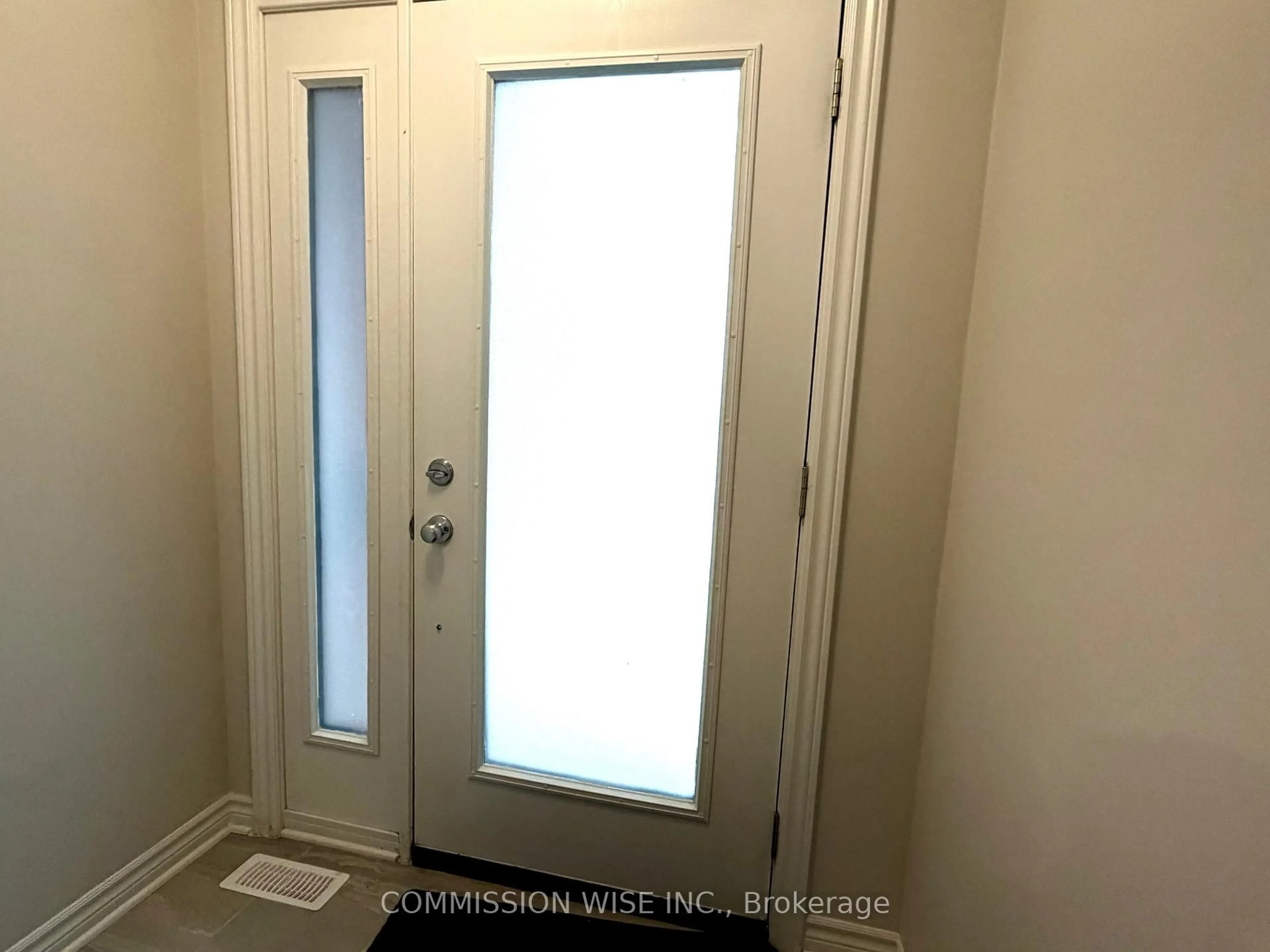 Indoor entryway for 620 Taliesin Cres, Stittsville Ontario K2S 2W4