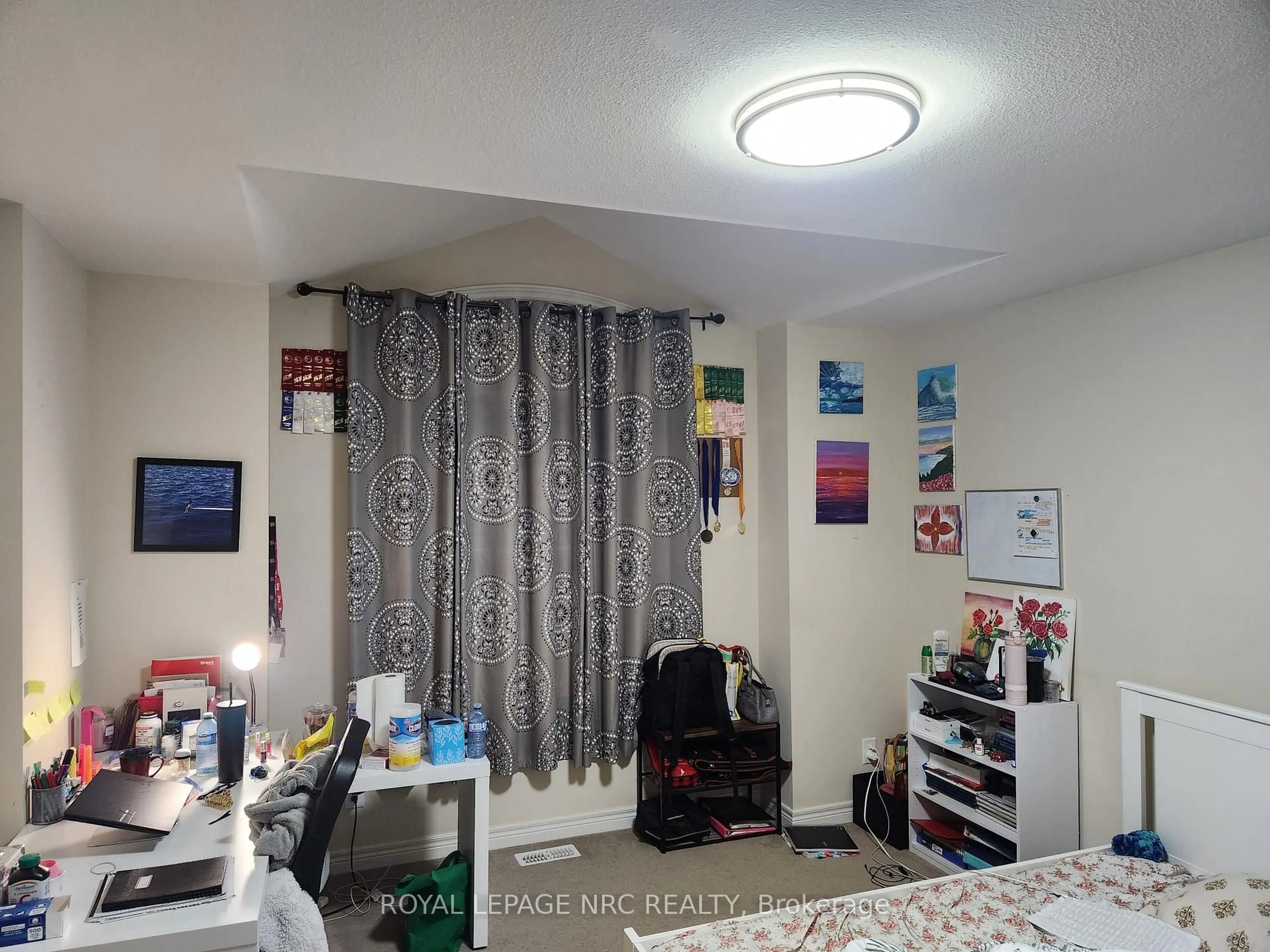 A pic of a room for 40 Elderberry St, Thorold Ontario L2V 0E7