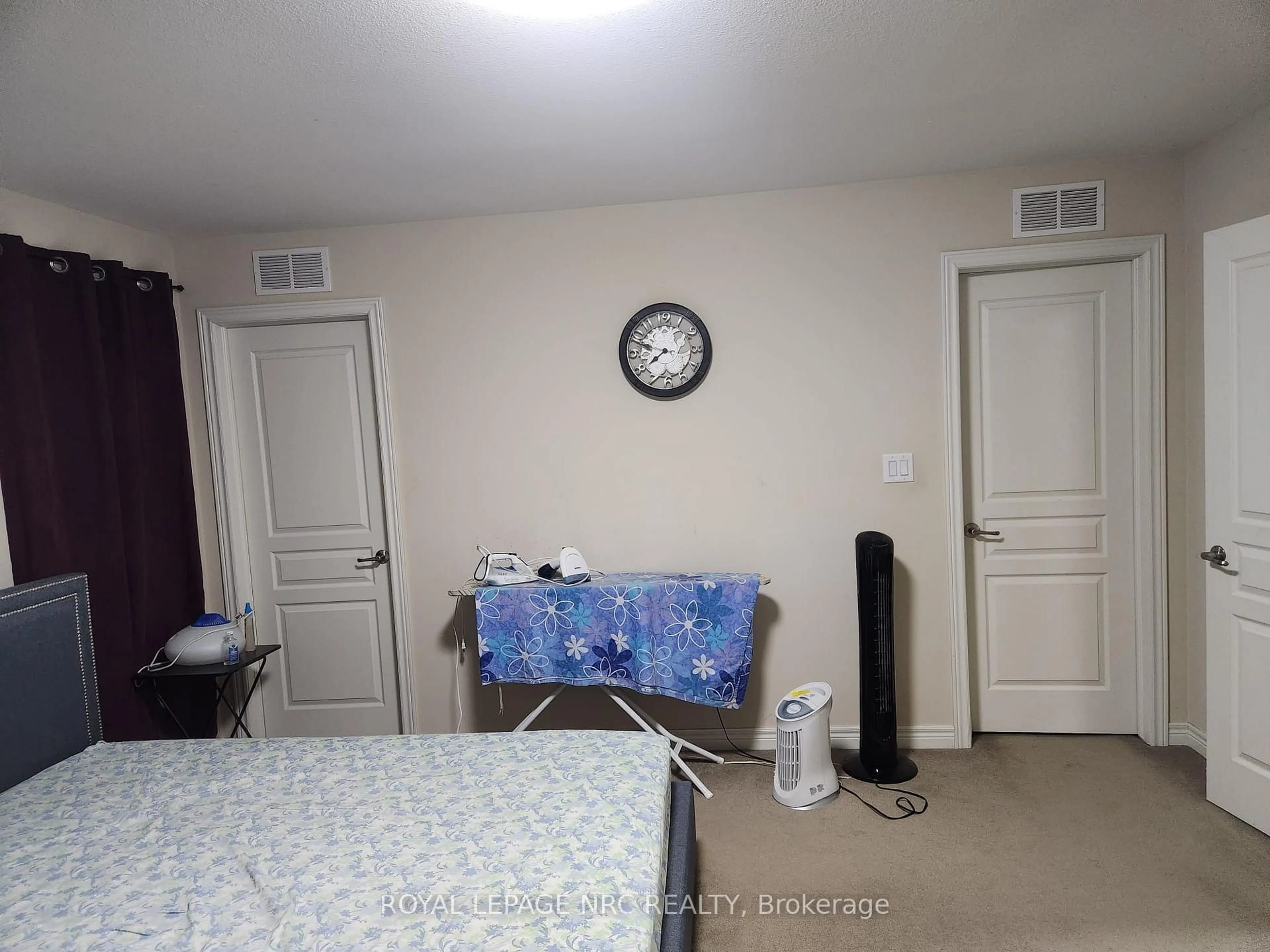 A pic of a room for 40 Elderberry St, Thorold Ontario L2V 0E7