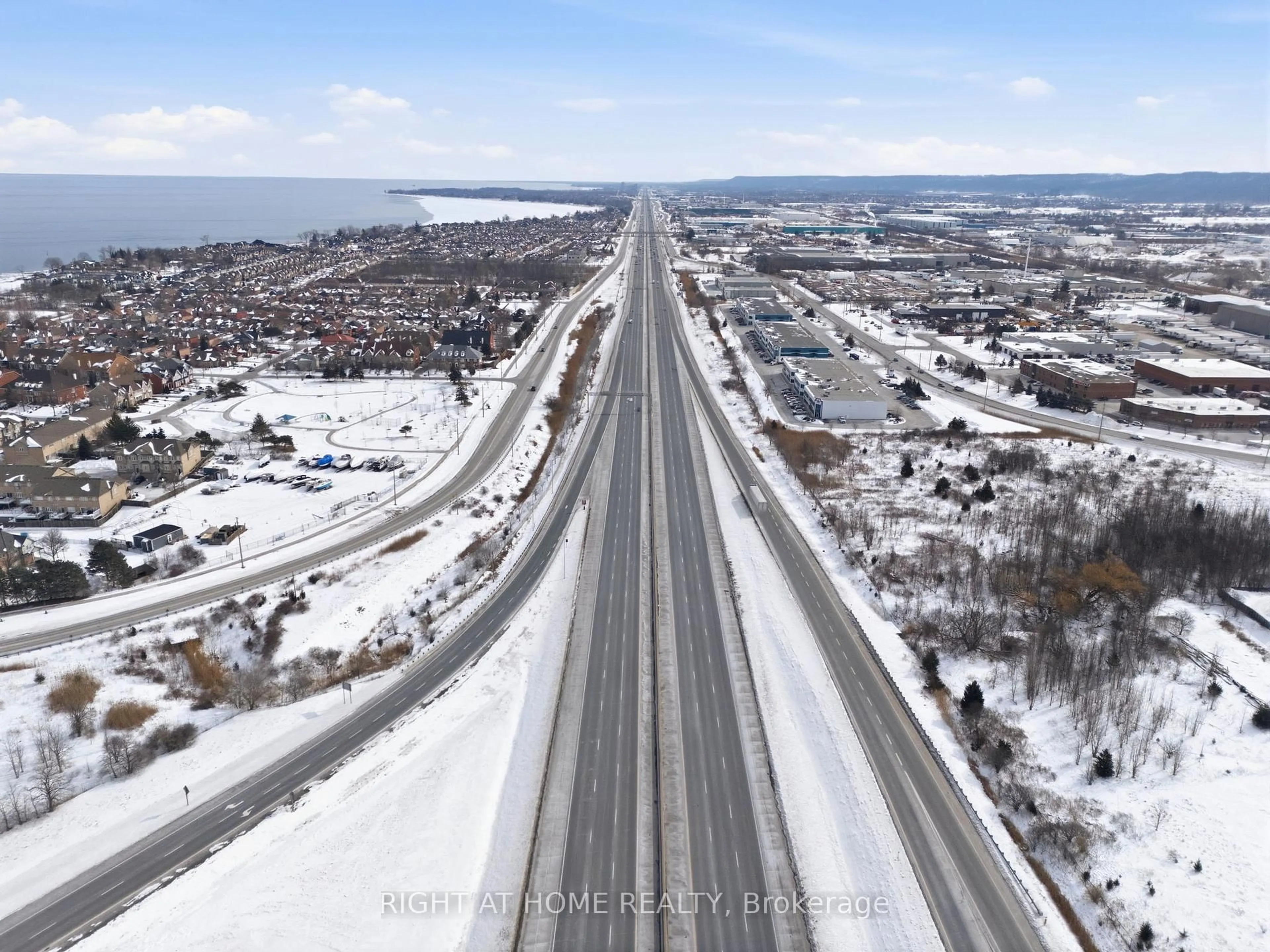 Blurry image for 590 North Service Rd #67, Hamilton Ontario L8E 0K5