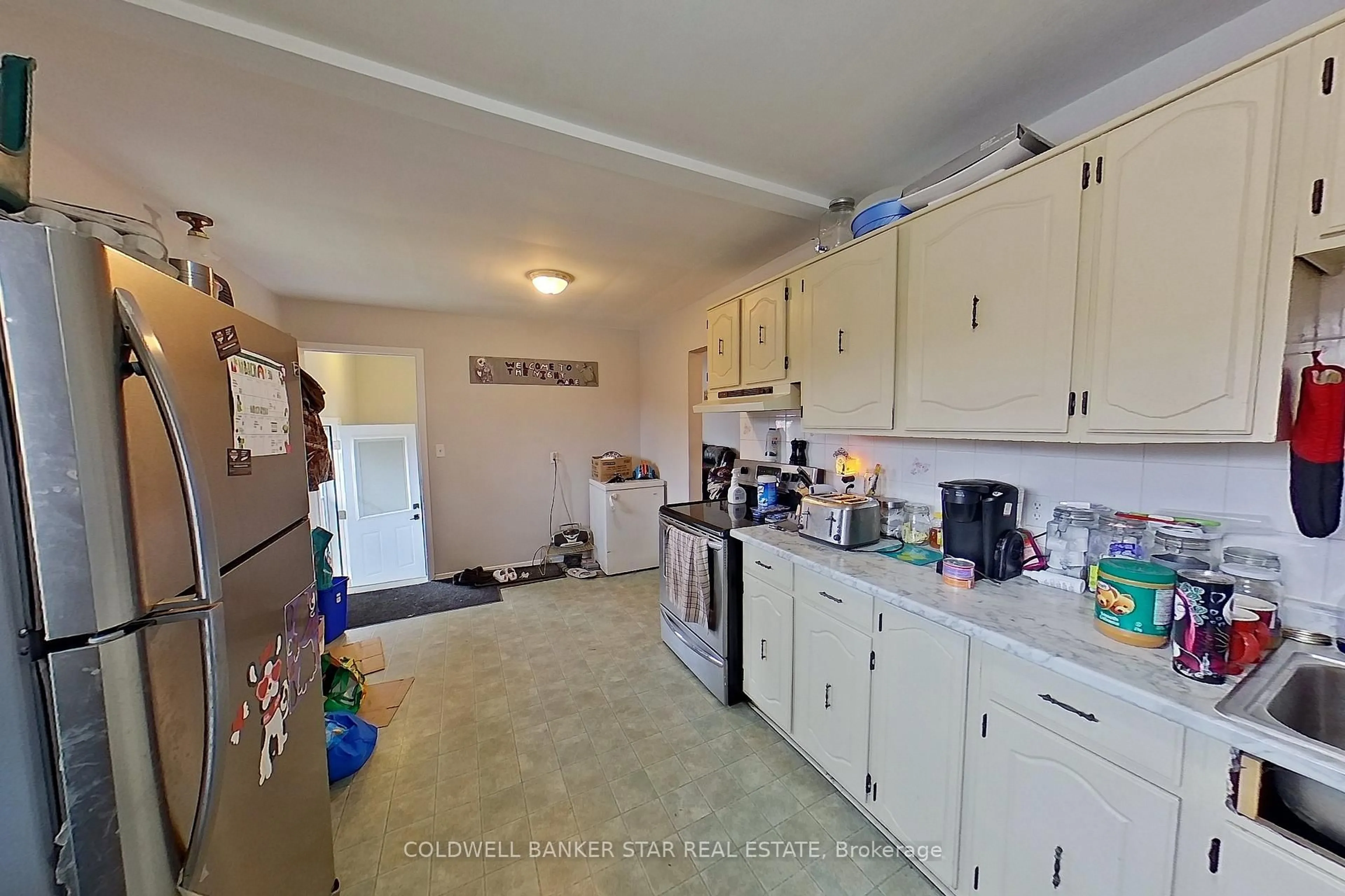 Standard kitchen, unknown for 109 A Victoria St, Southwest Middlesex Ontario N0L 1M0