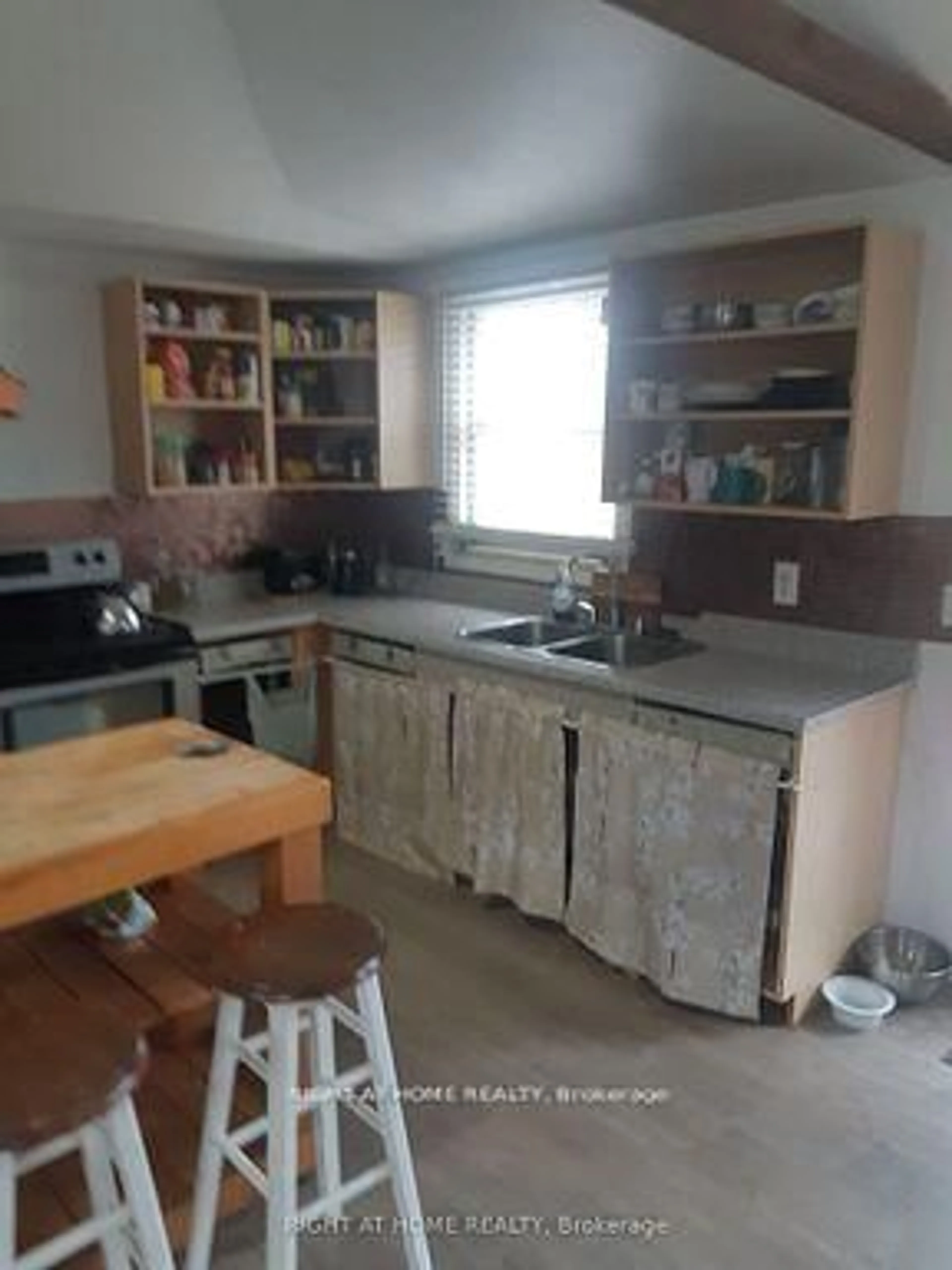 Standard kitchen, unknown for 208 Mcguire Beach Rd, Kawartha Lakes Ontario K0M 2B0