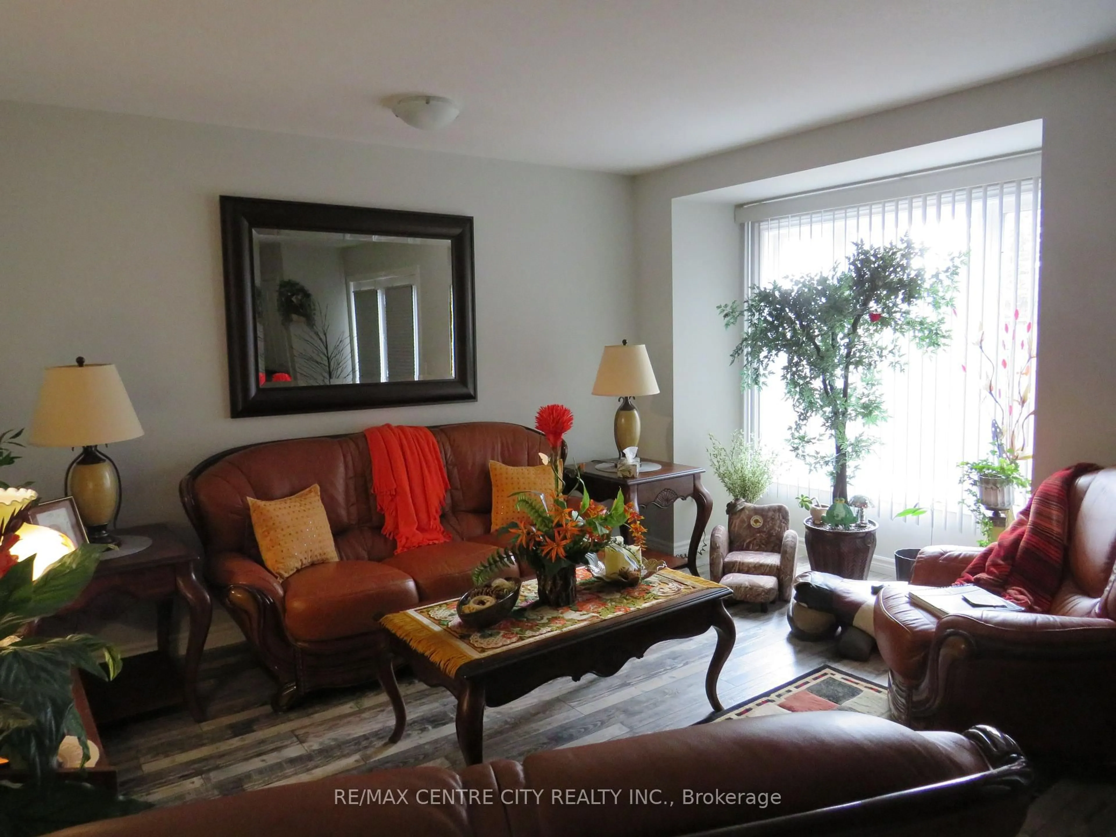 Living room with furniture, unknown for 1061 EAGLETRACE Dr #69, London North Ontario N6G 0T3