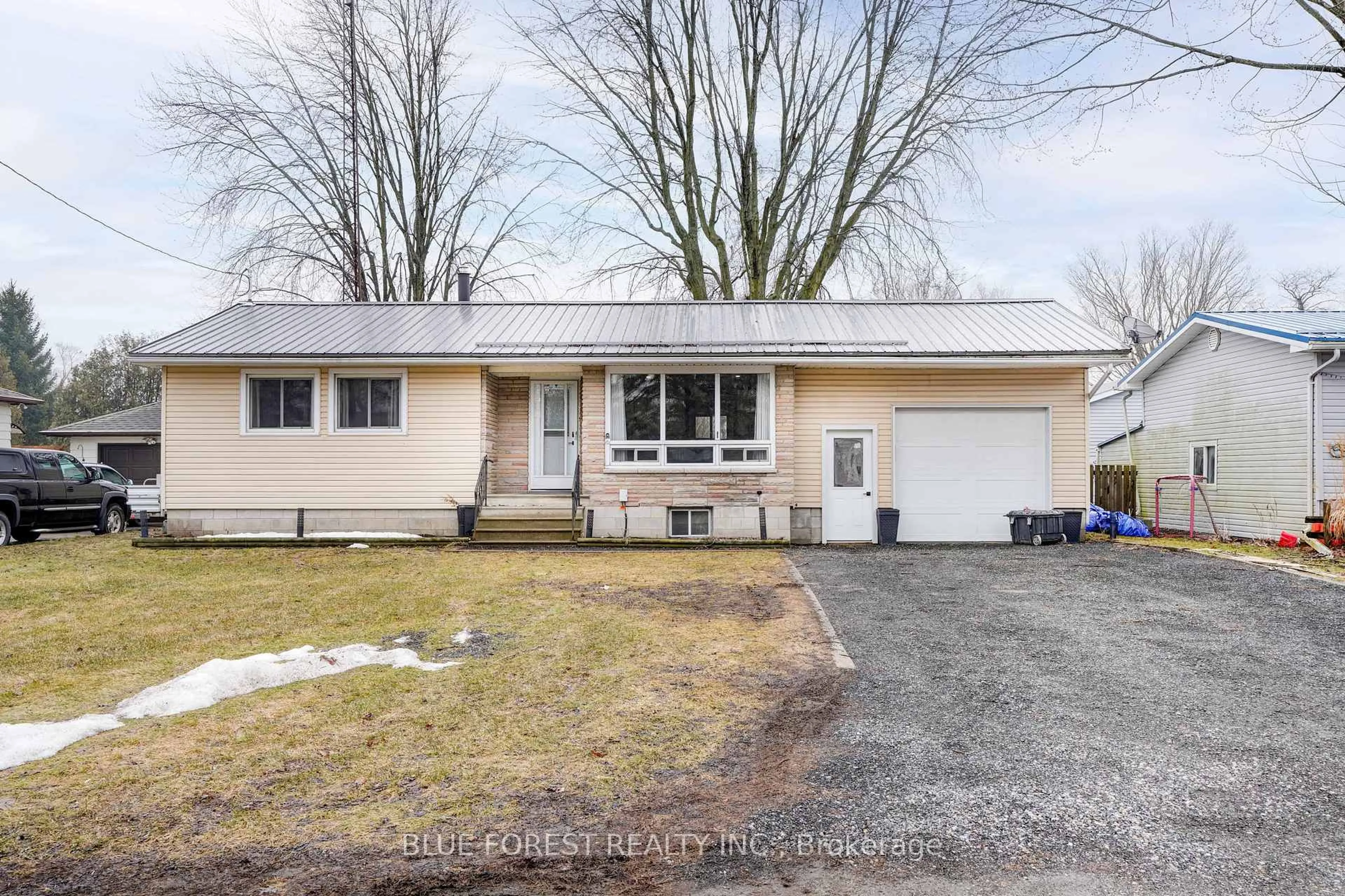 Unknown for 218 Maple St, West Elgin Ontario N0L 2P0