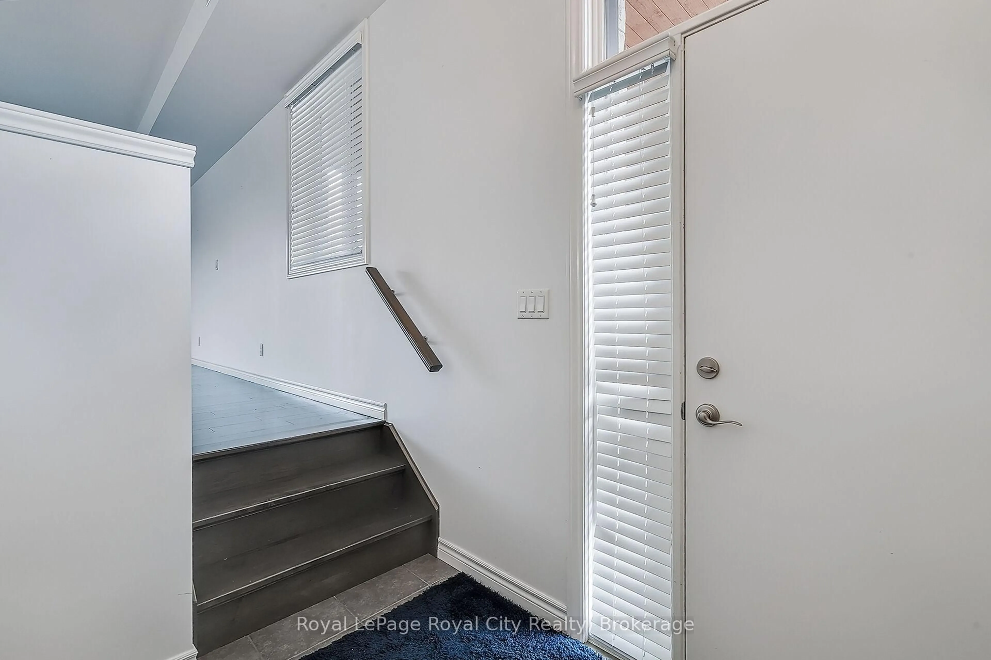 Unknown for 32 Arkell Rd #2, Guelph Ontario N1L 0L4