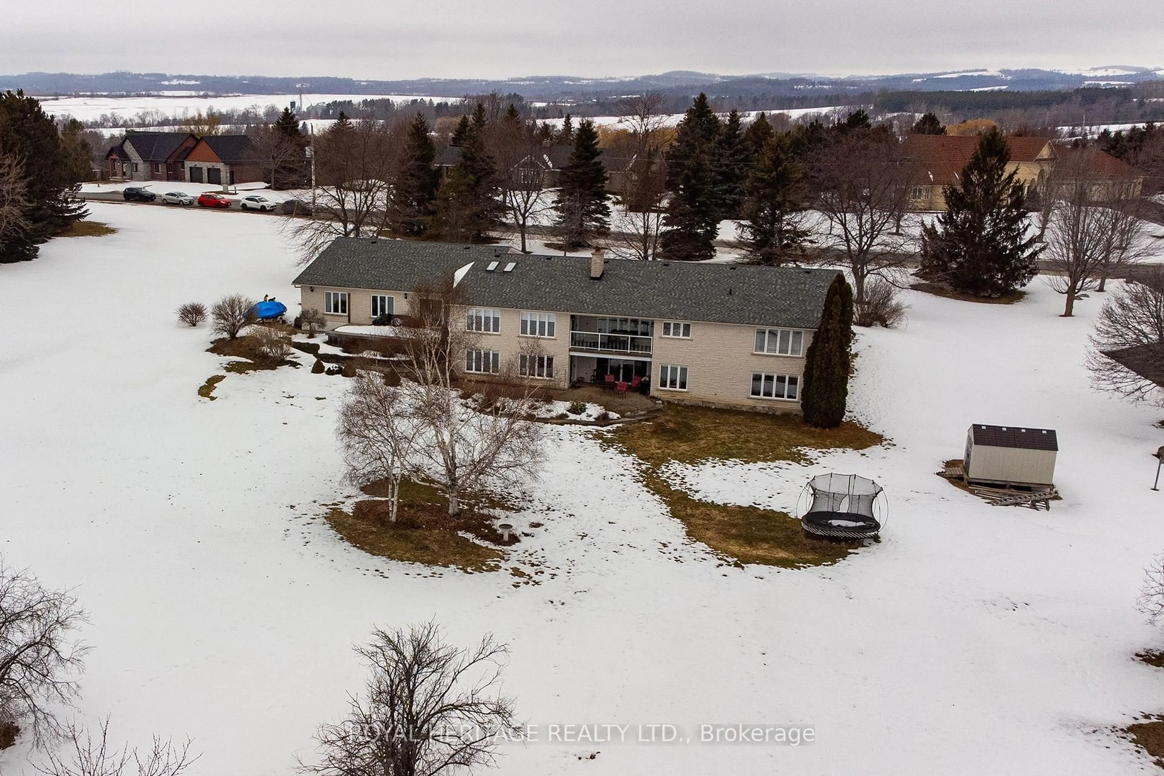 A pic from outside/outdoor area/front of a property/back of a property/a pic from drone, water/lake/river/ocean view for 37 Forest Hill Dr, Hamilton Township Ontario K9A 0W3