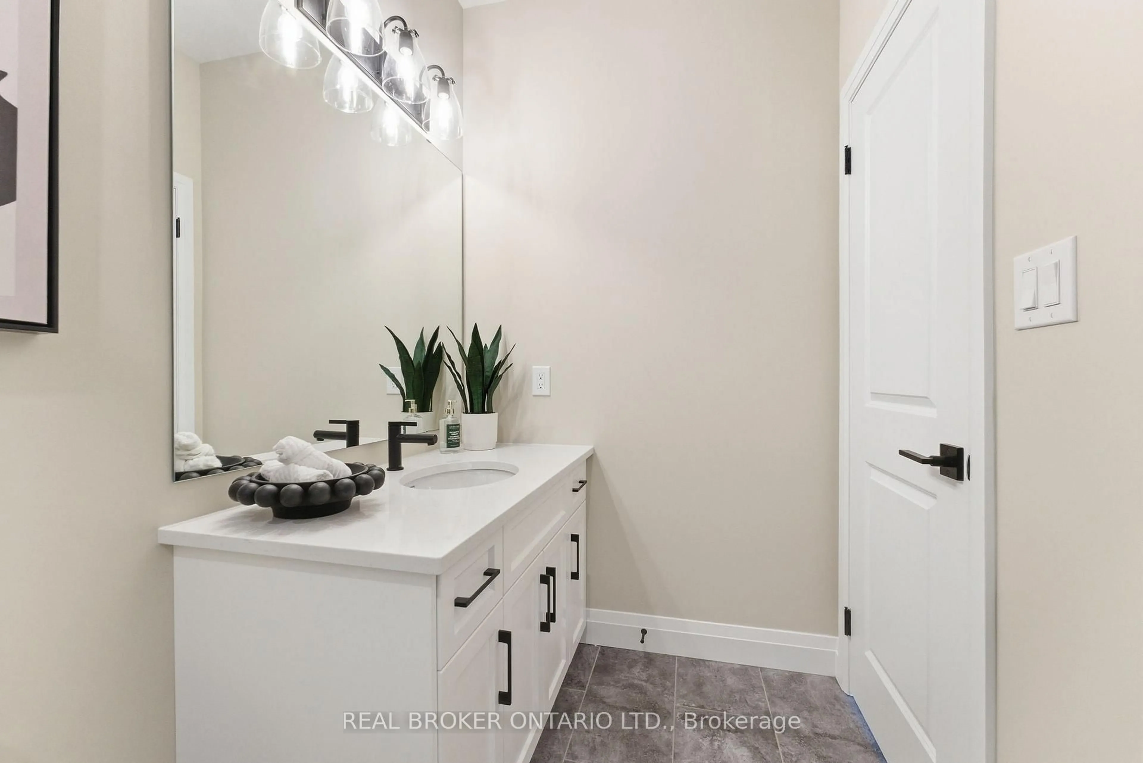 Contemporary bathroom, ceramic/tile floor for 29 Weymouth St #18, Woolwich Ontario N3B 0G3