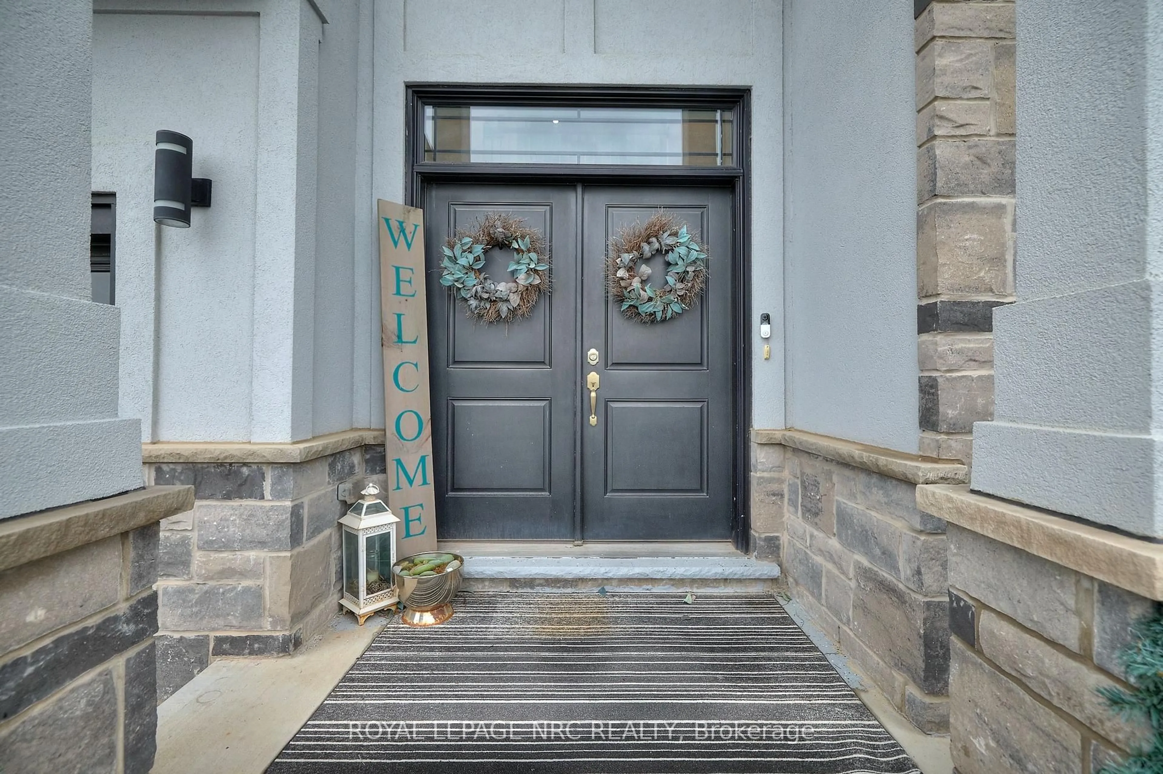 Indoor entryway for 31 BERGENSTEIN CRES Cres, Pelham Ontario L0S 1E6