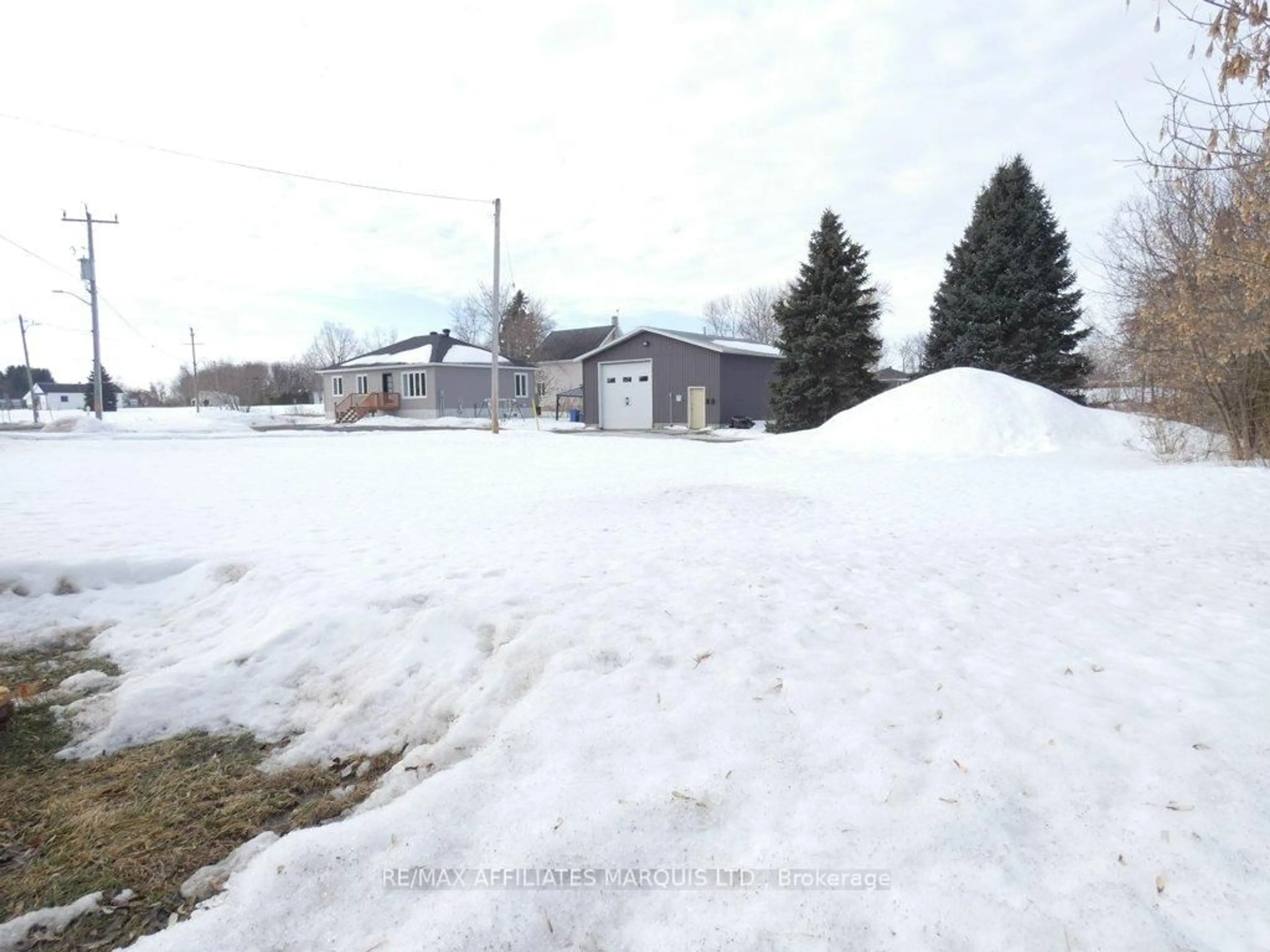 Shed for 67&69 St Polycarp St, North Stormont Ontario K0C 1W0