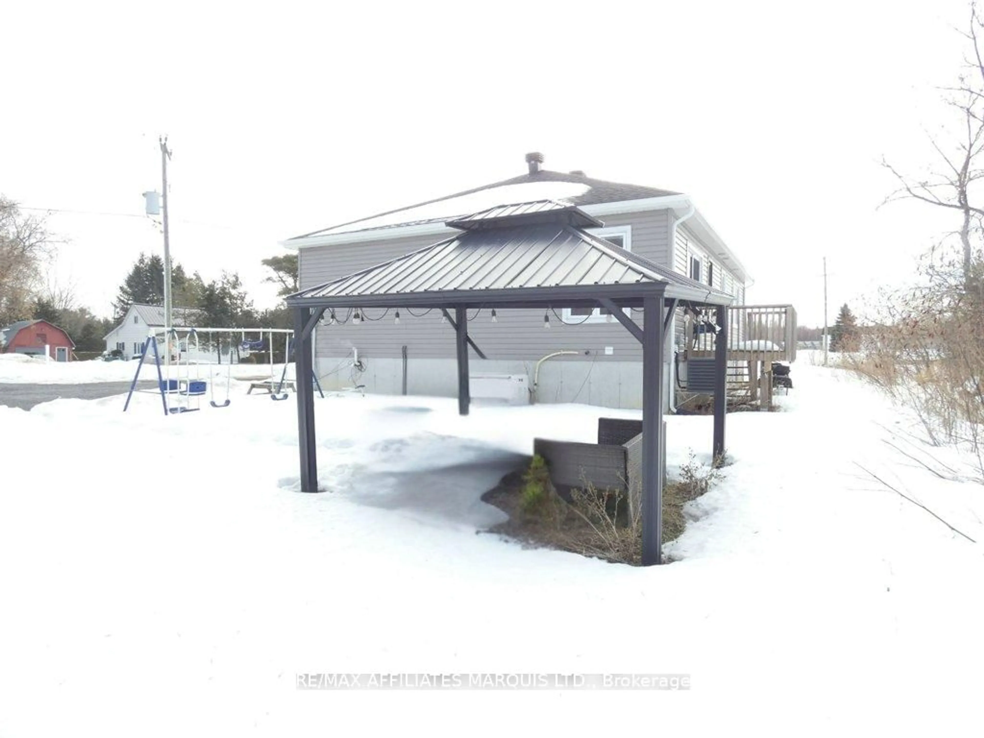 Unknown for 69 St Polycarp St, North Stormont Ontario K0C 1W0