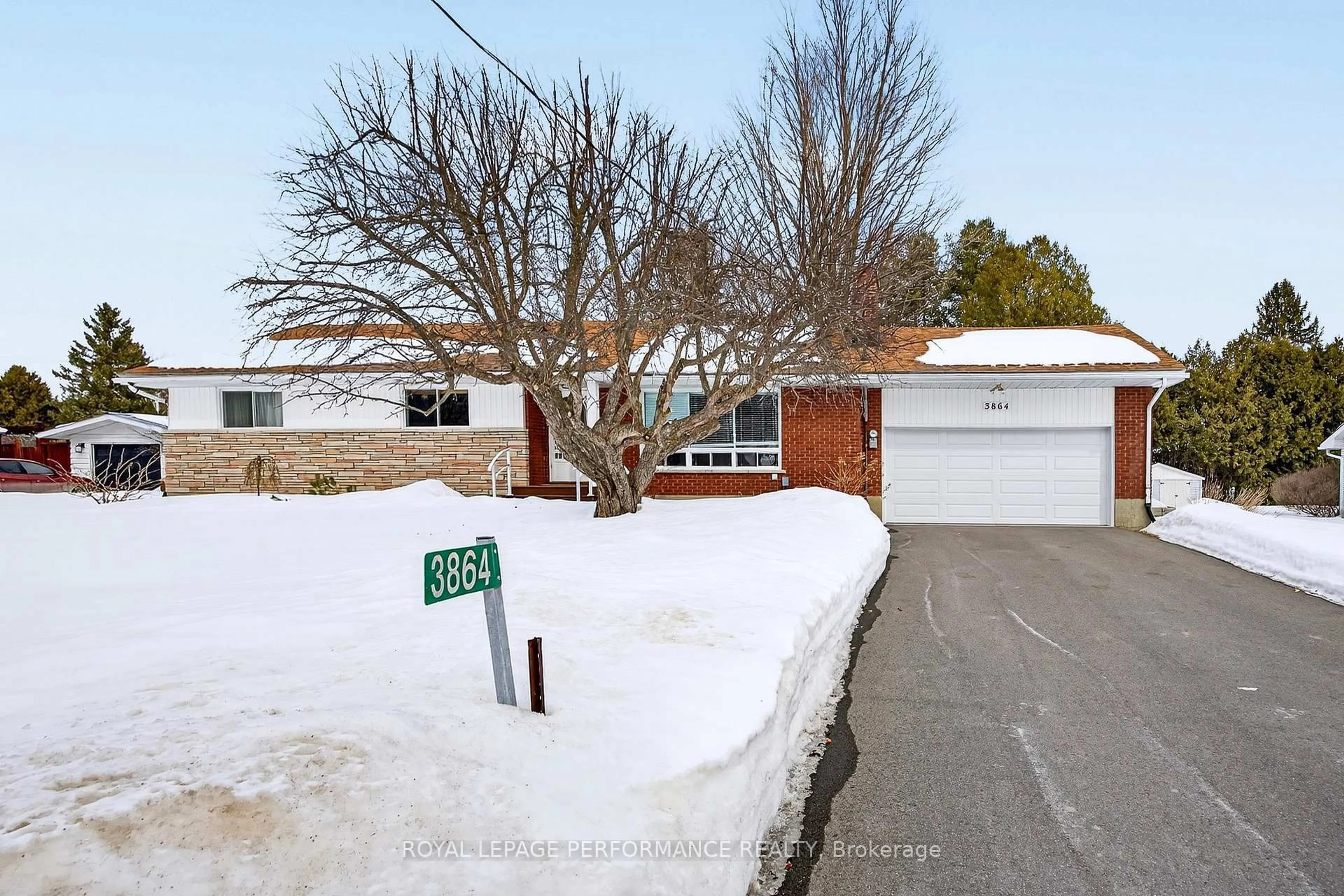 A pic from outside/outdoor area/front of a property/back of a property/a pic from drone, street for 3864 CARP Rd, Carp Ontario K0A 1L0