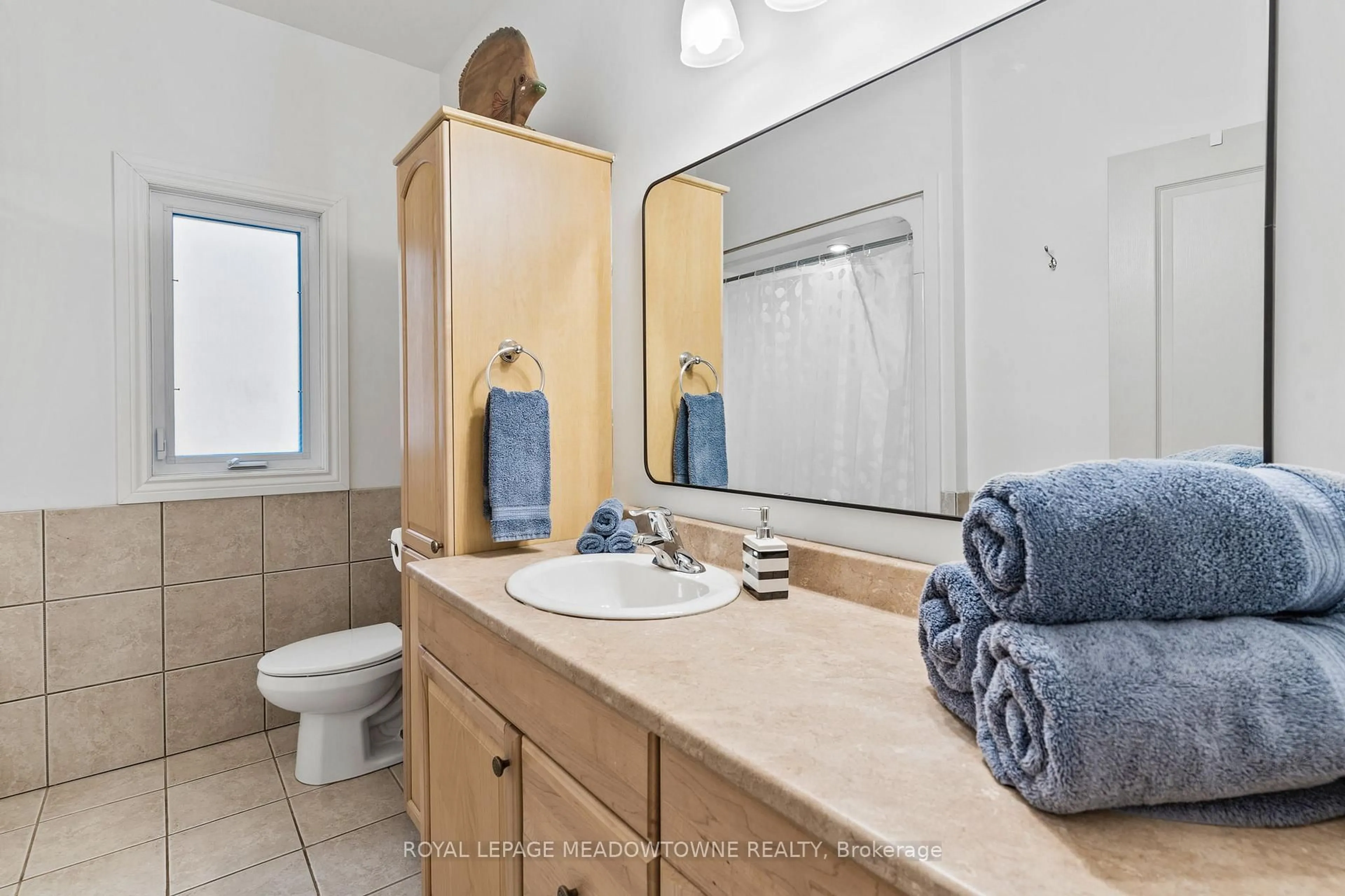 Standard bathroom, ceramic/tile floor for 1658 Hospitality Rd, Minden Hills Ontario K0M 2K0