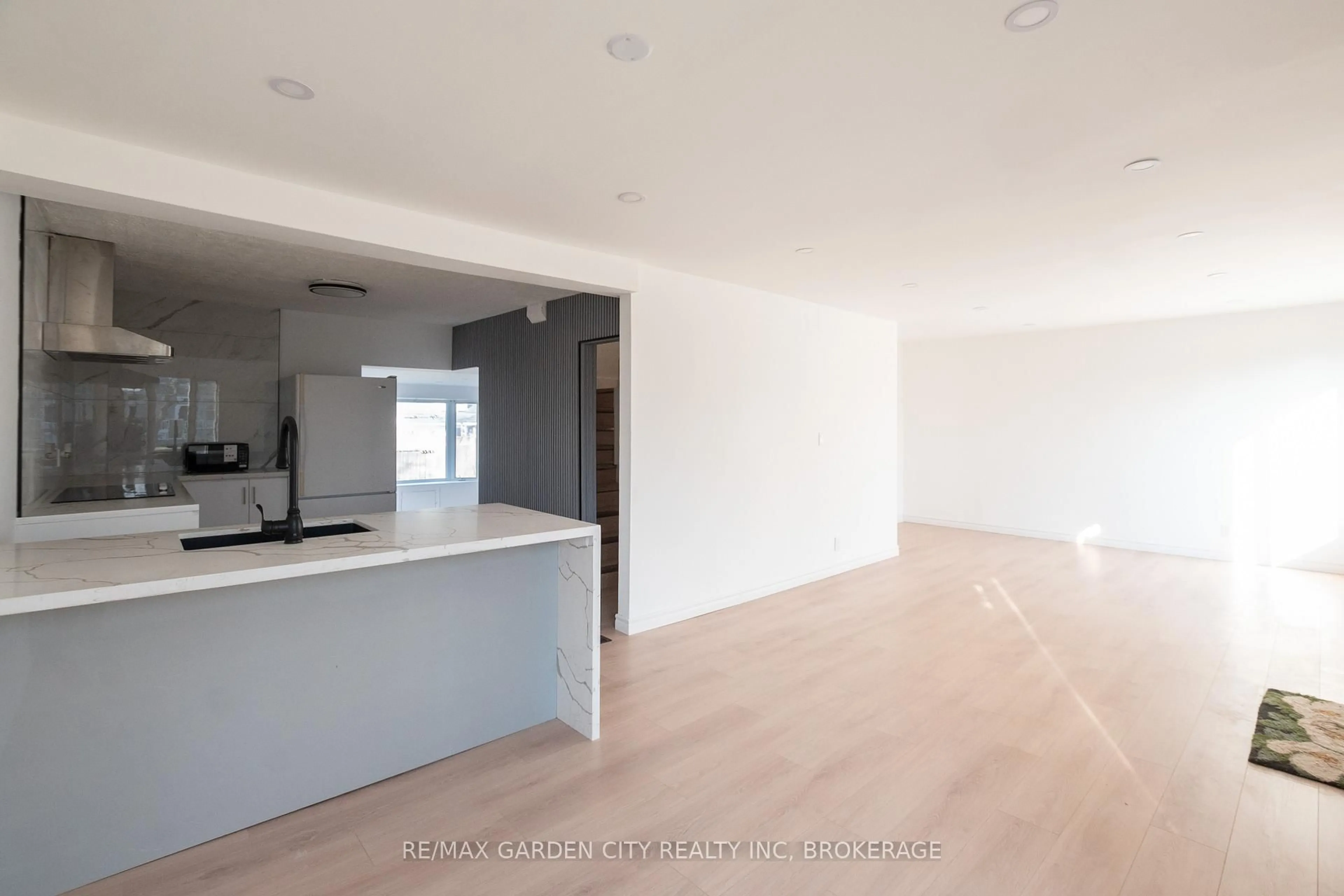 Open concept kitchen, unknown for 9 Fir Ave, St. Catharines Ontario L2P 1B6