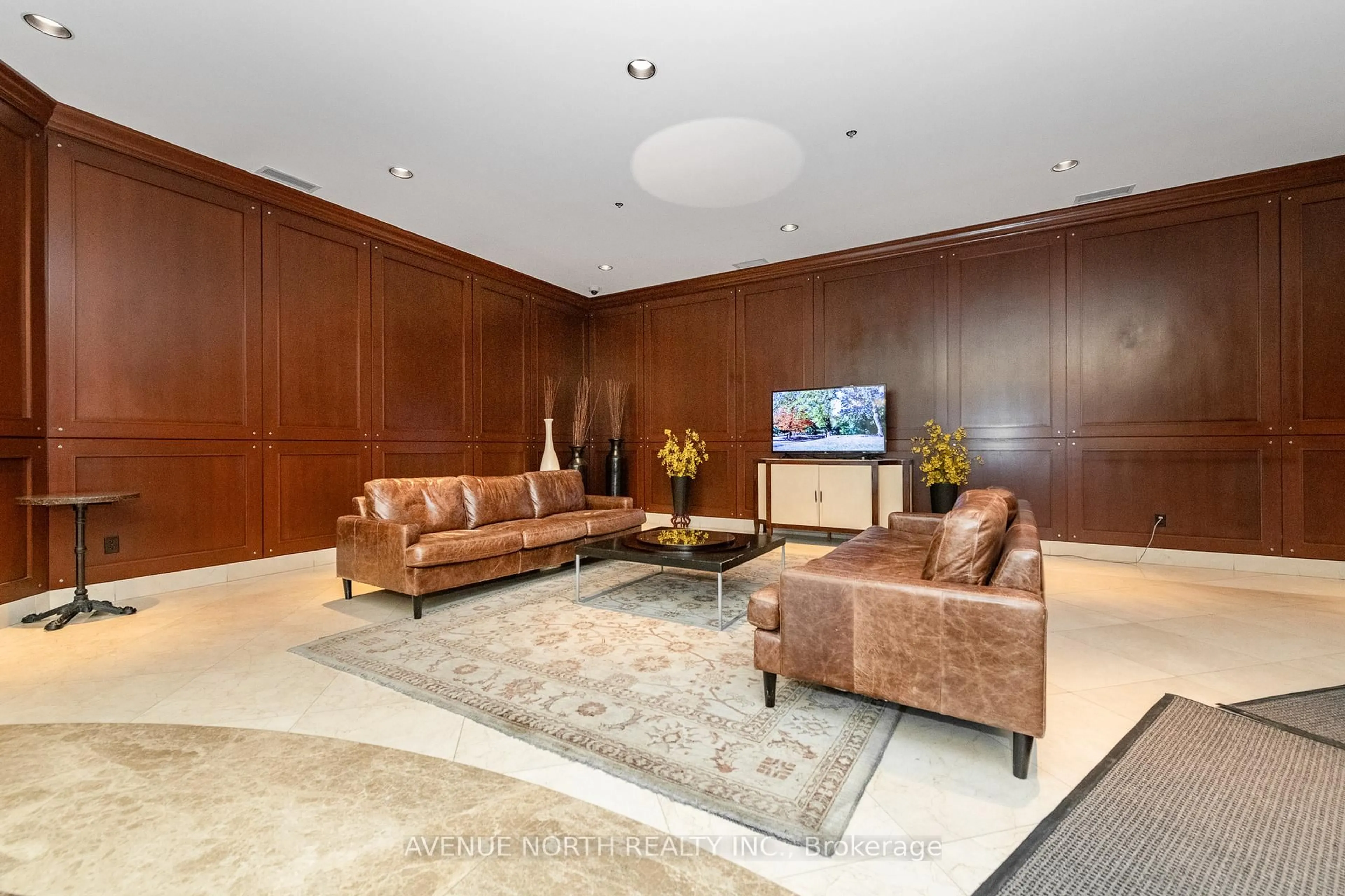 Lobby for 200 Rideau St #912, Ottawa Ontario K1N 5Y1