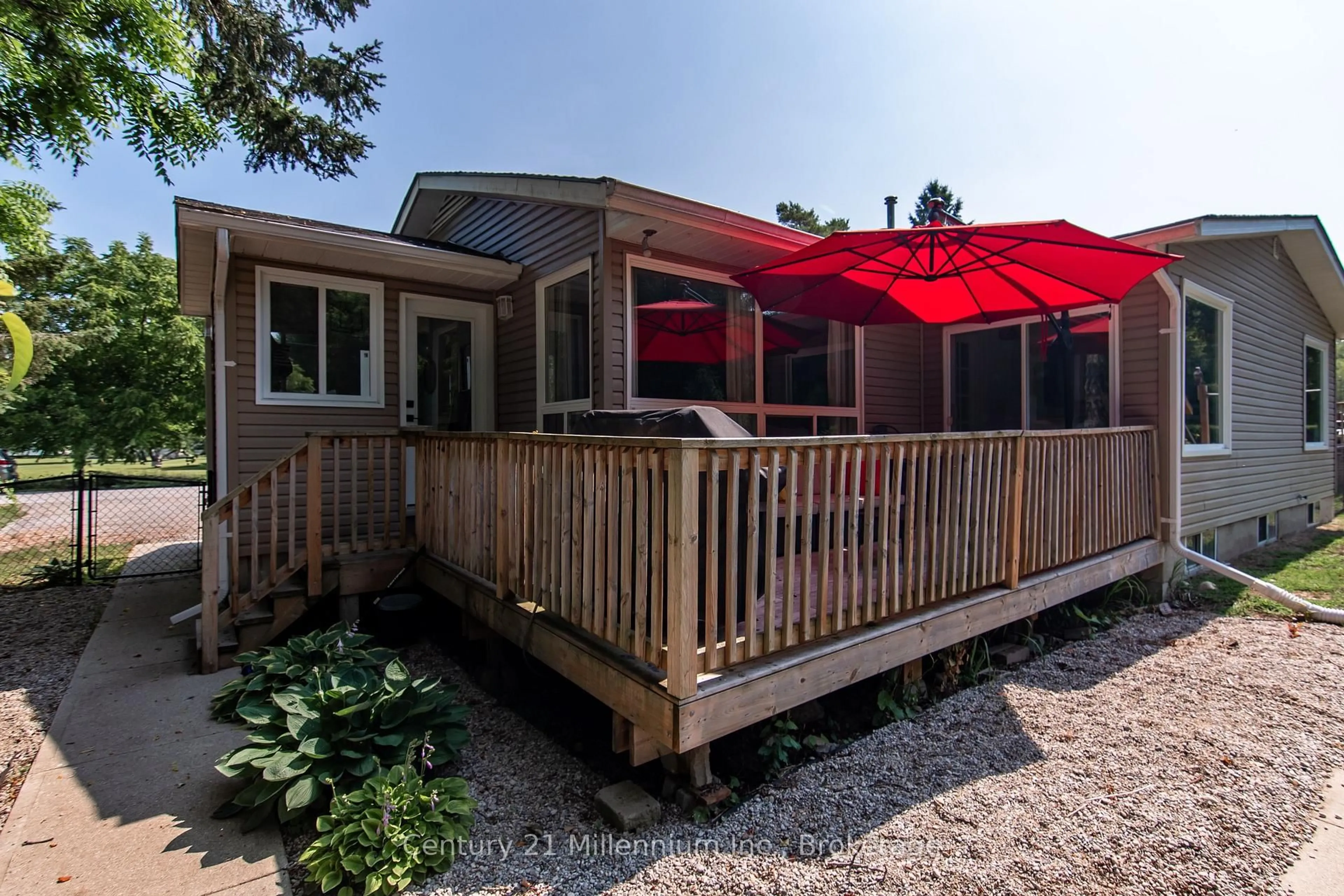 Patio, unknown for 477 Clarendon St, Saugeen Shores Ontario N0H 2L0