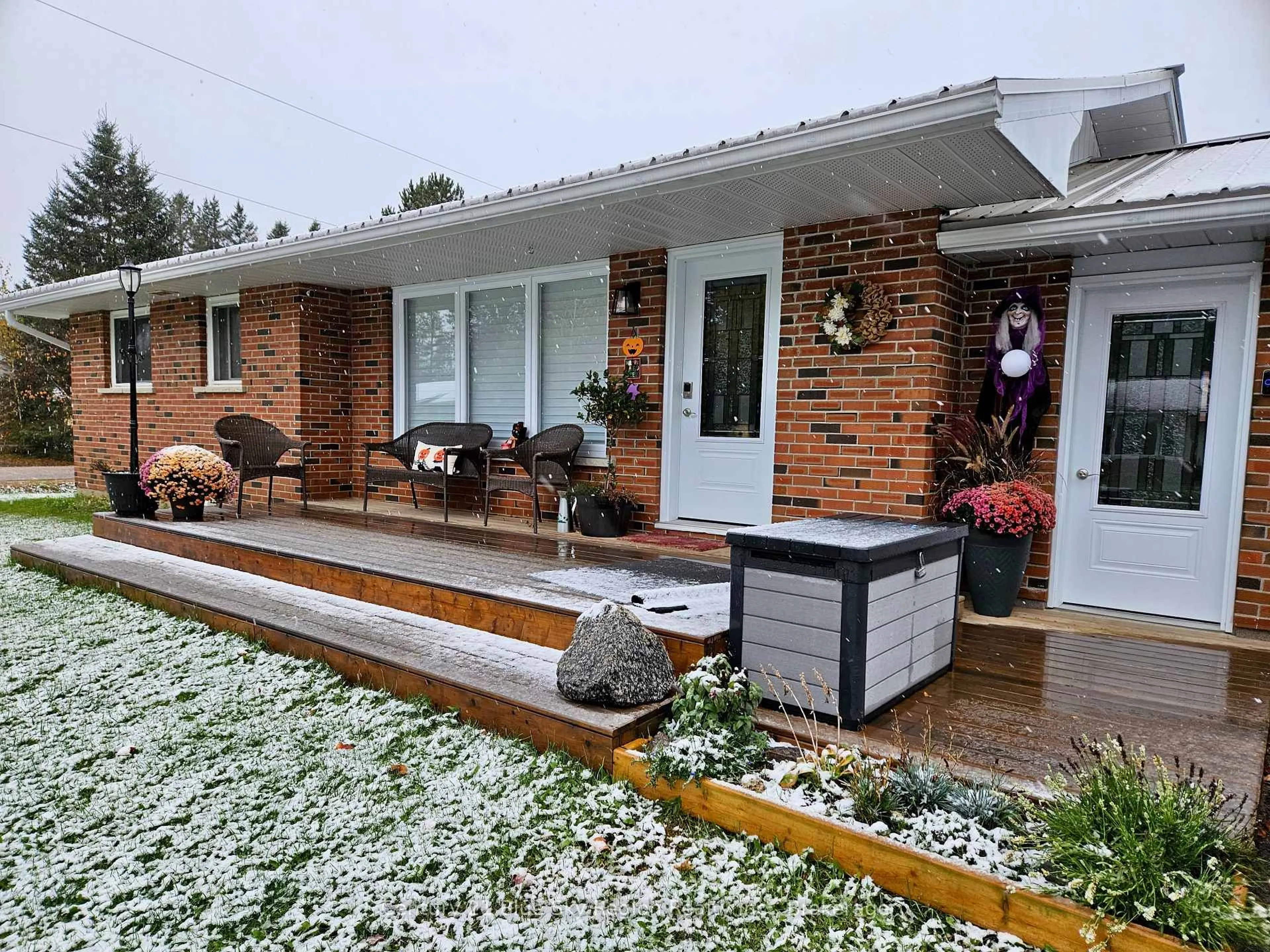 Unknown for 30 Alfred St, South River Ontario P0A 1X0