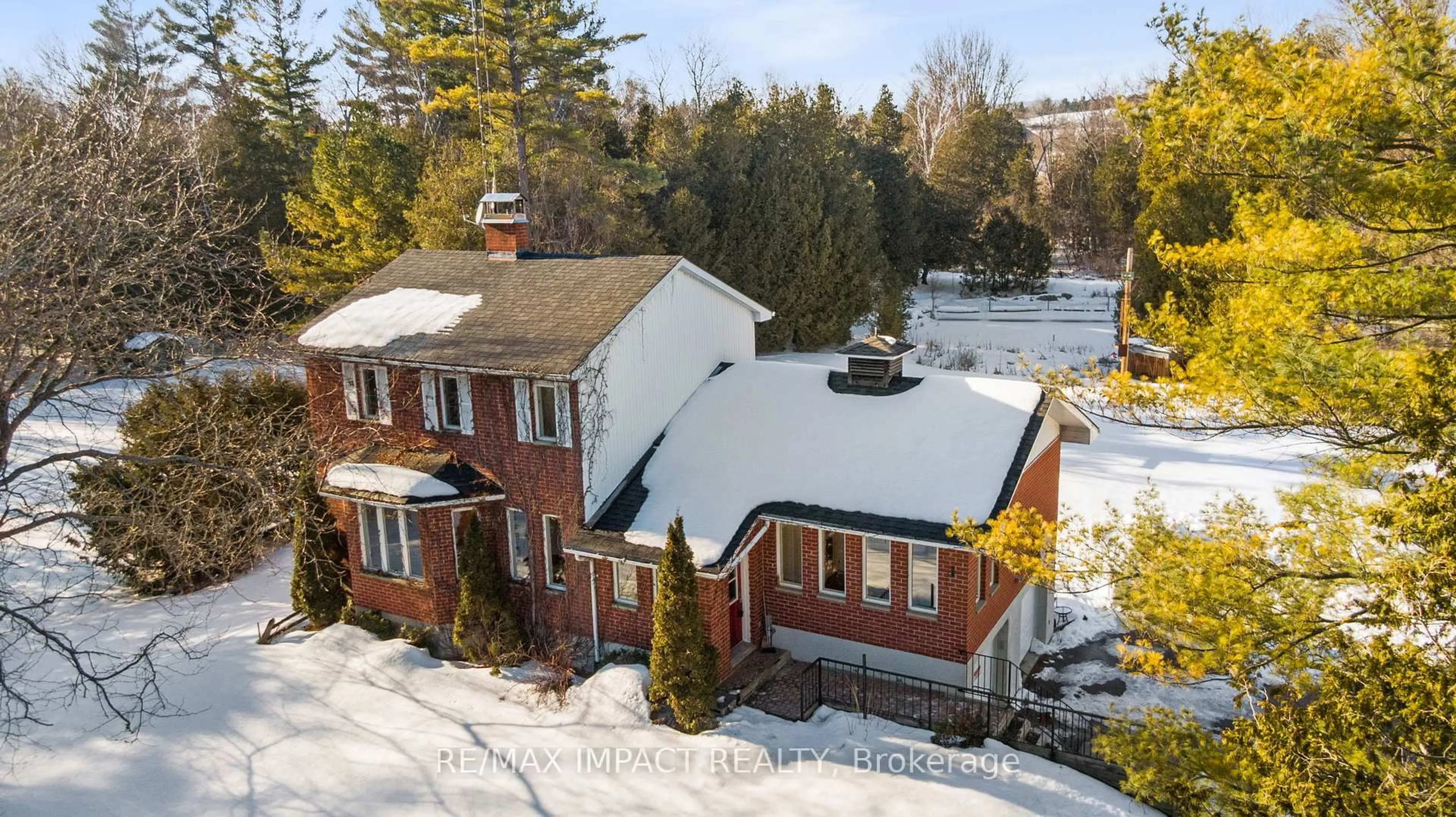 A pic from outside/outdoor area/front of a property/back of a property/a pic from drone, unknown for 189 Brimley Rd, Alnwick/Haldimand Ontario K0K 2G0