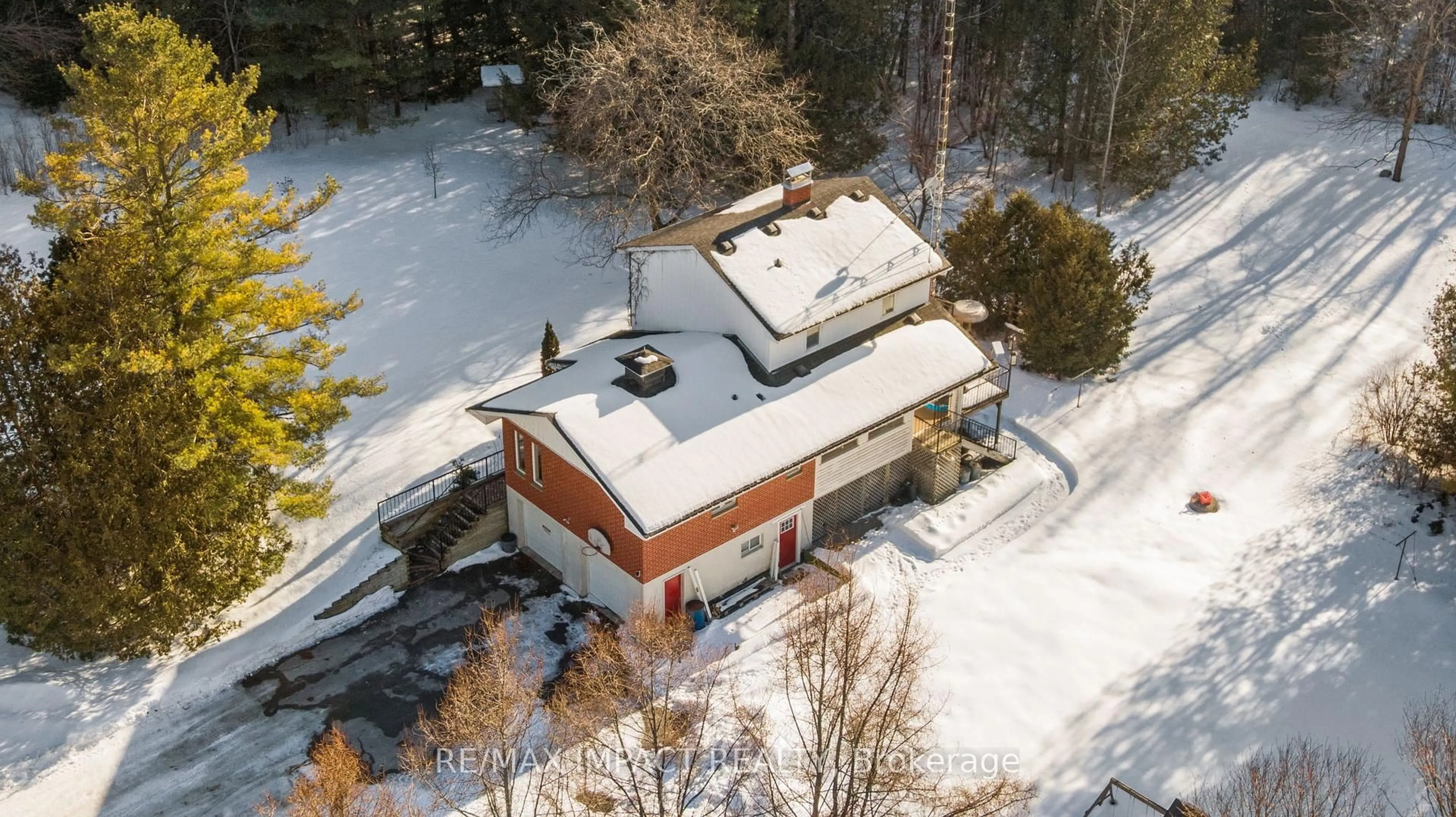 A pic from outside/outdoor area/front of a property/back of a property/a pic from drone, unknown for 189 Brimley Rd, Alnwick/Haldimand Ontario K0K 2G0
