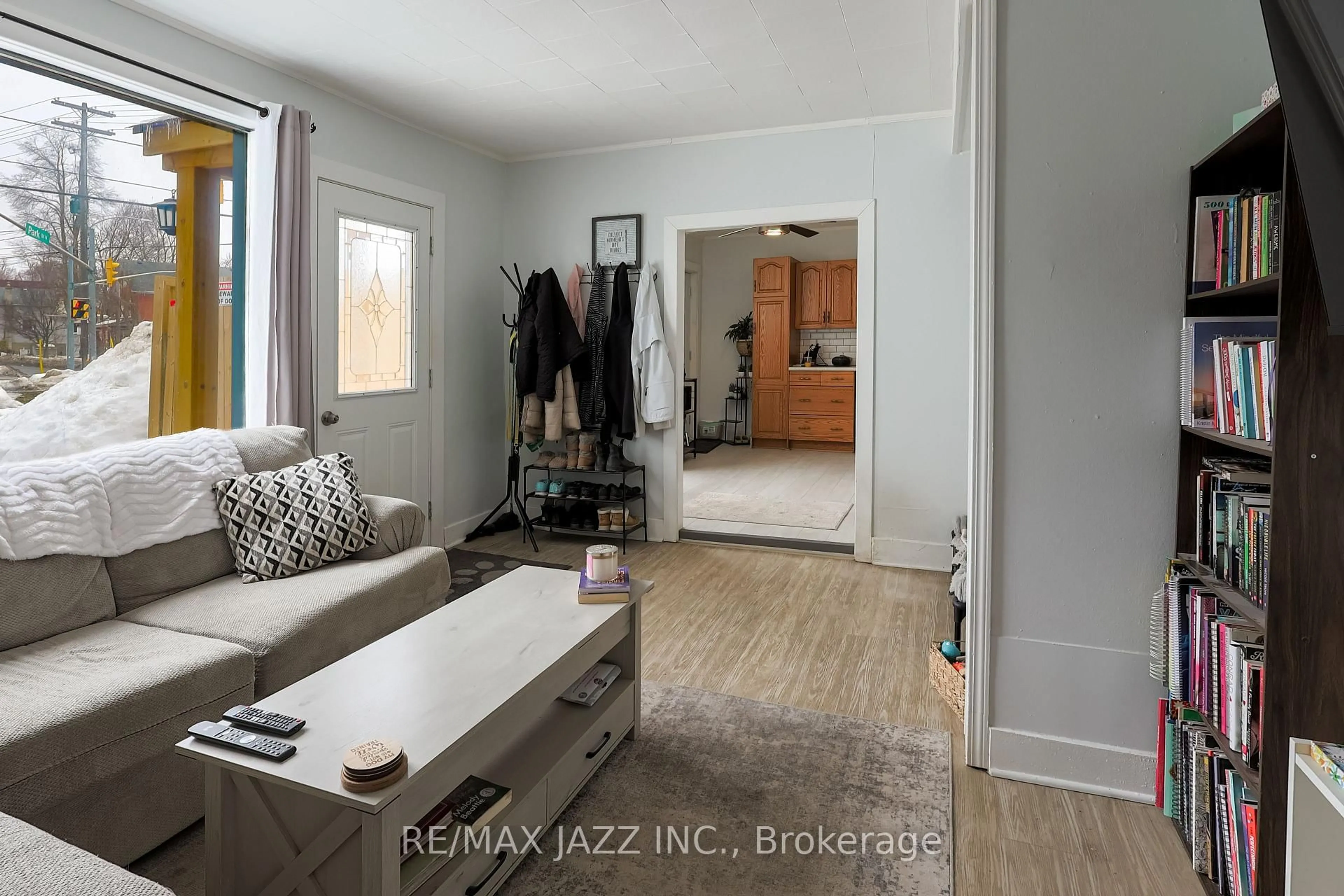 Unknown for 515 Park St, Peterborough Ontario K9H 4R5