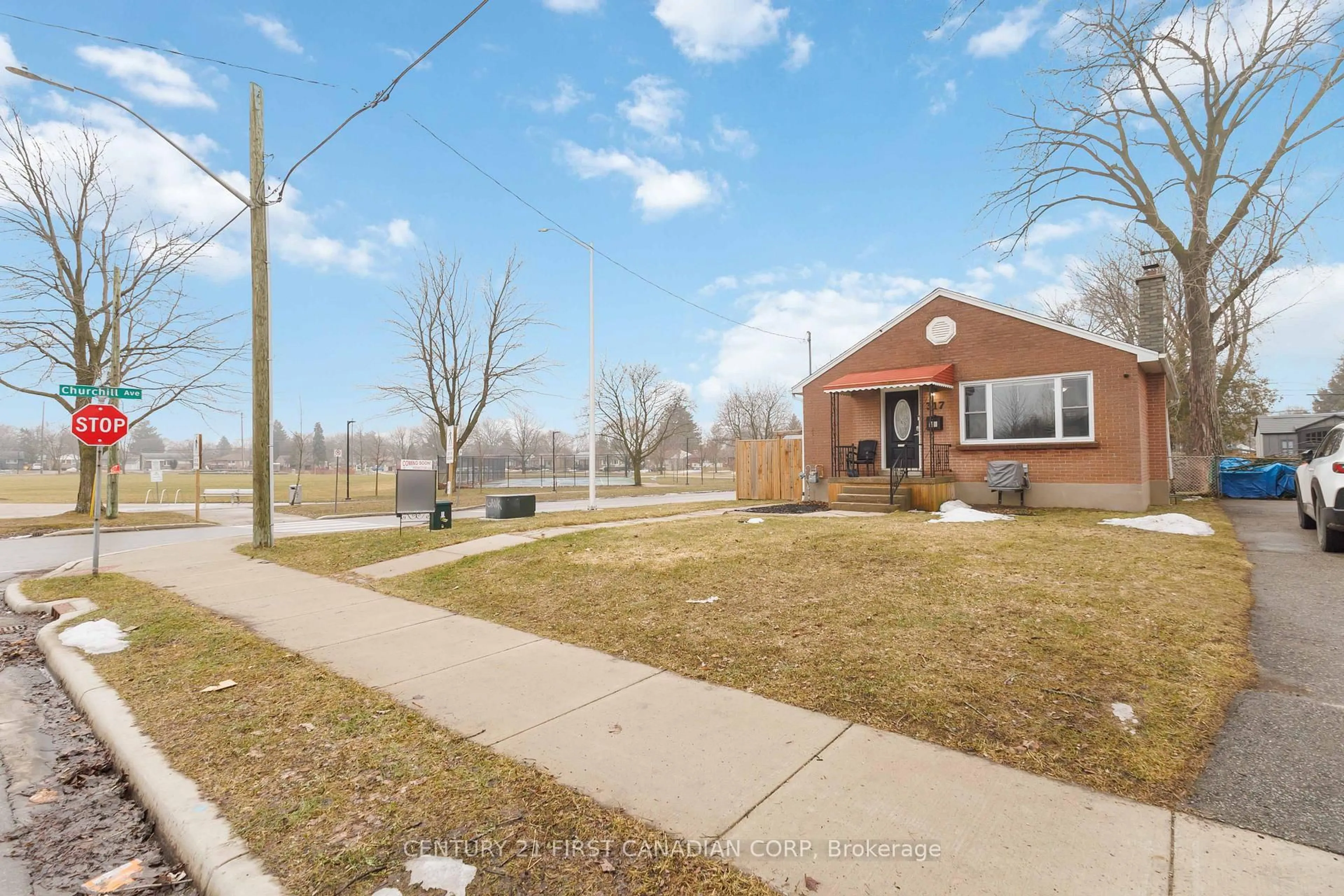 Unknown for 317 Manitoba St, London East Ontario N5W 4W2