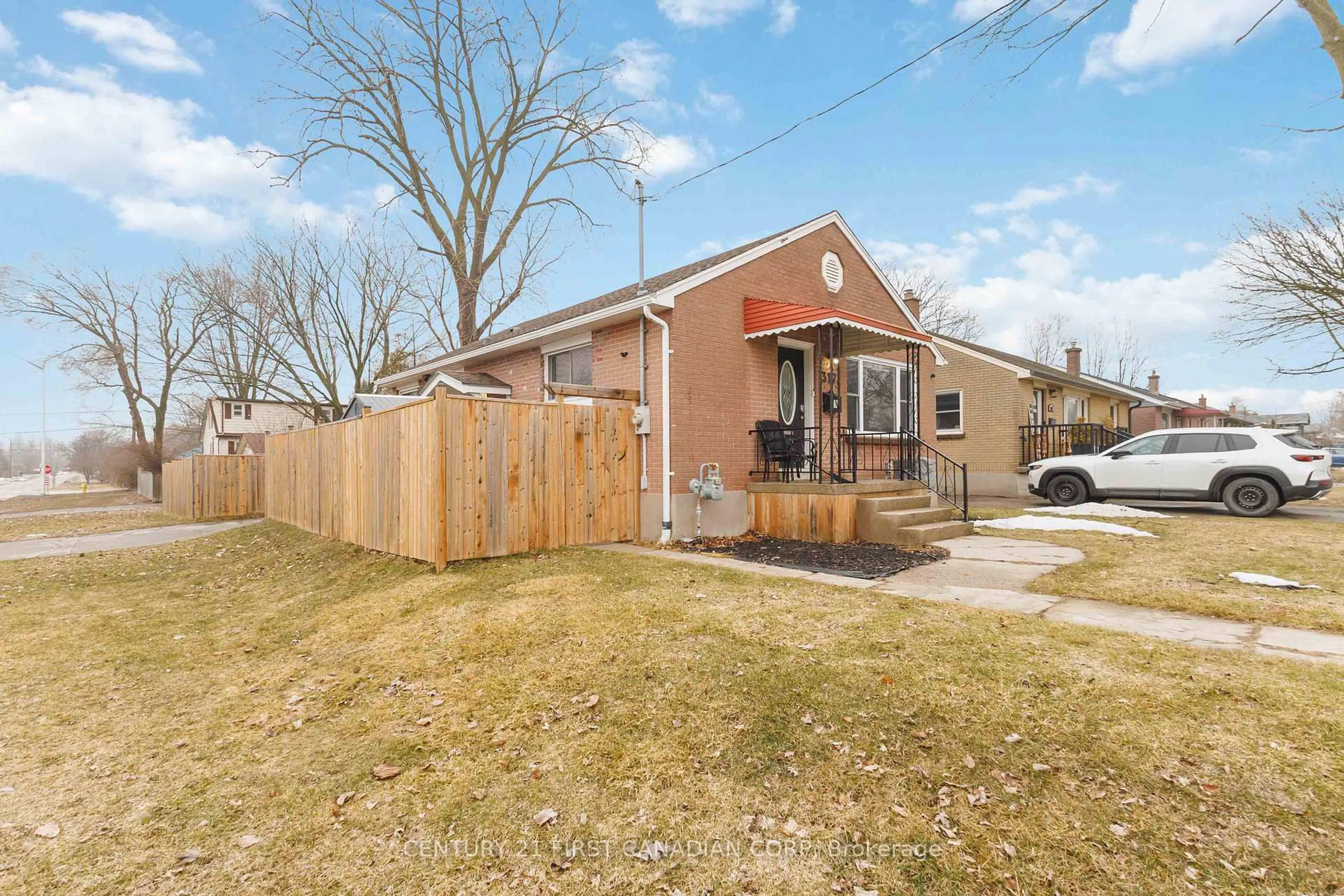 Unknown for 317 Manitoba St, London East Ontario N5W 4W2