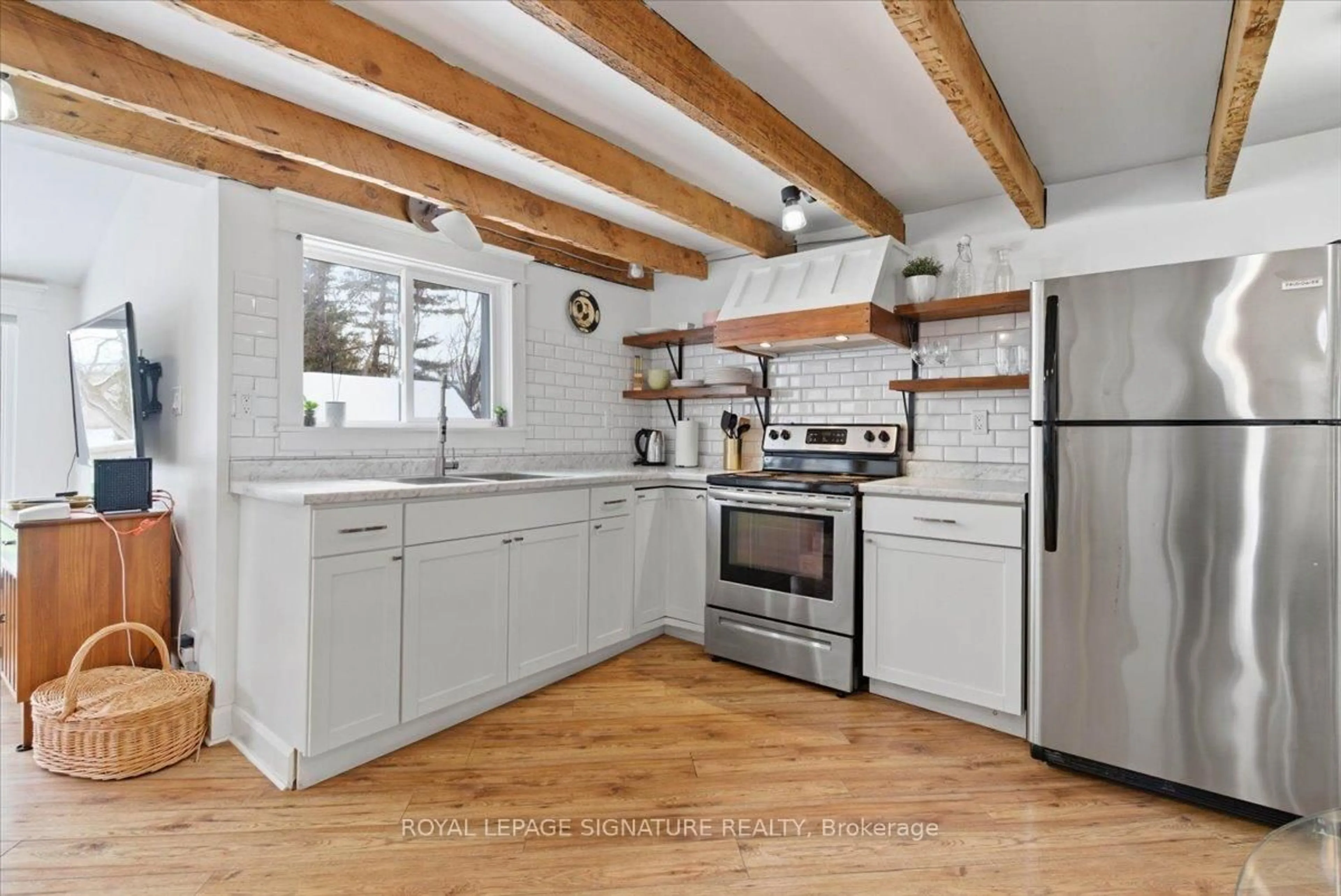Open concept kitchen, unknown for 42 York St, Prince Edward County Ontario K0K 2T0