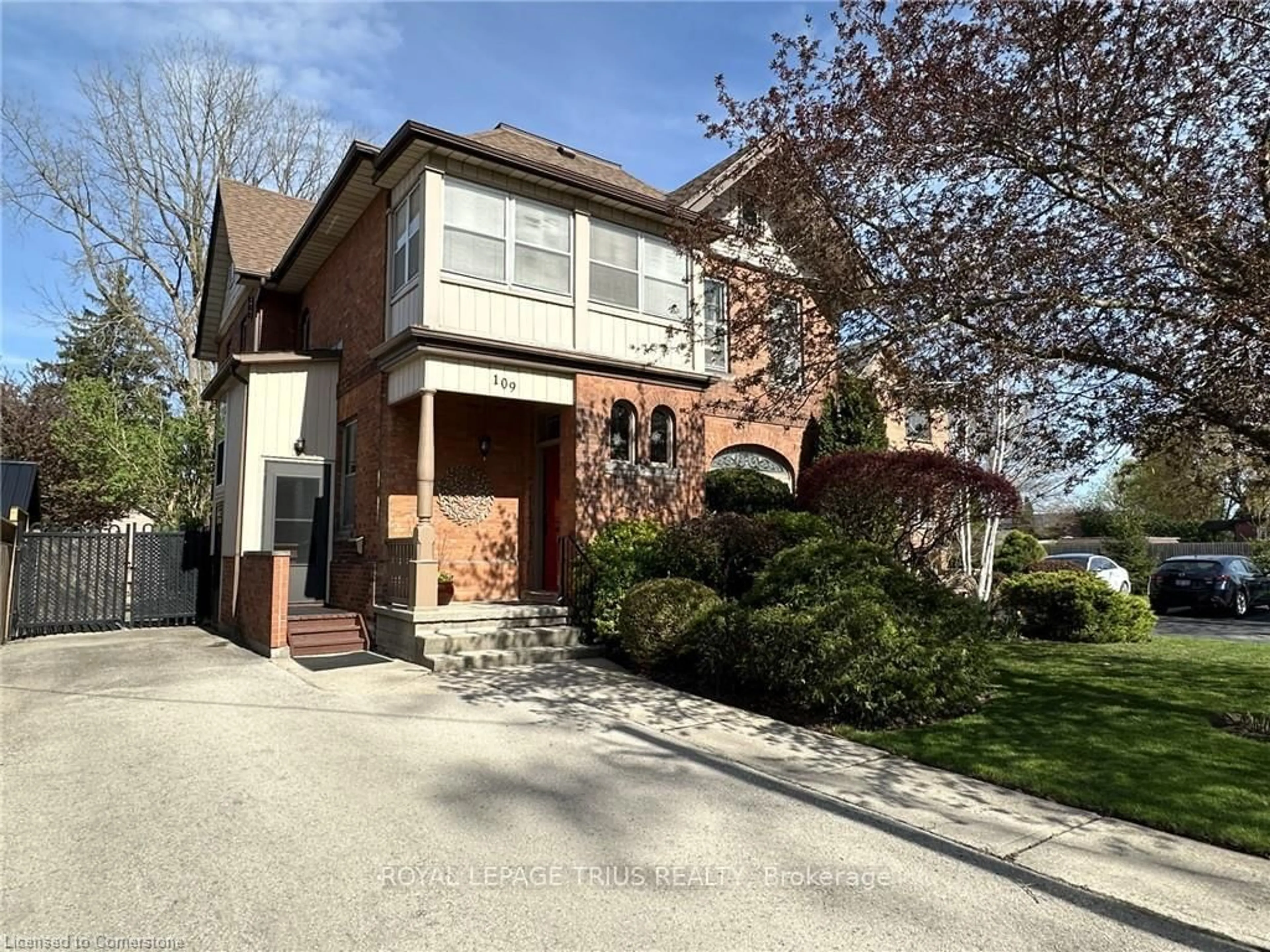 Home with brick exterior material, street for 109 Talbot St, Norfolk Ontario N3Y 3W6
