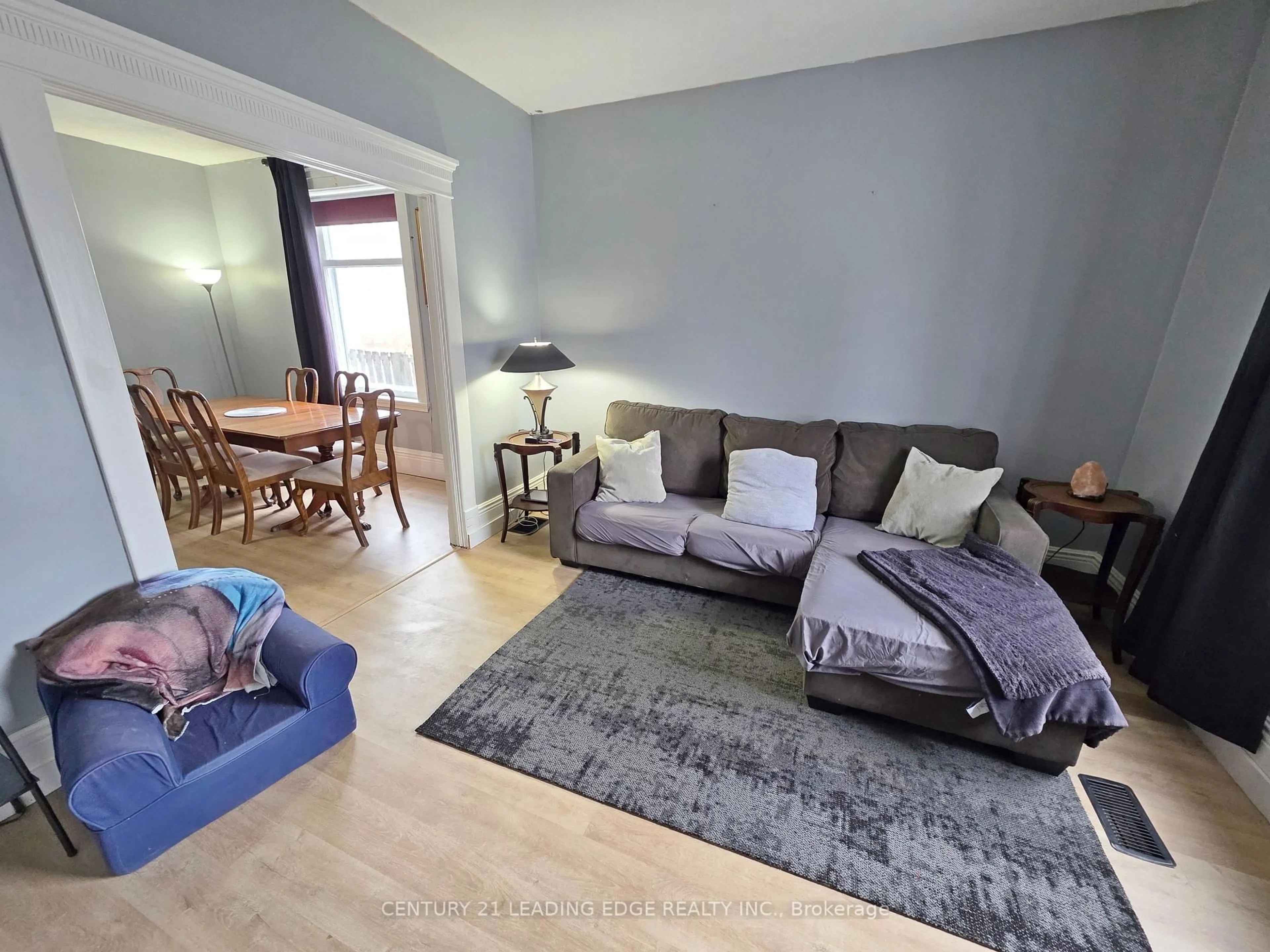 Living room with furniture, unknown for 15 George St, Kawartha Lakes Ontario K0L 2W0