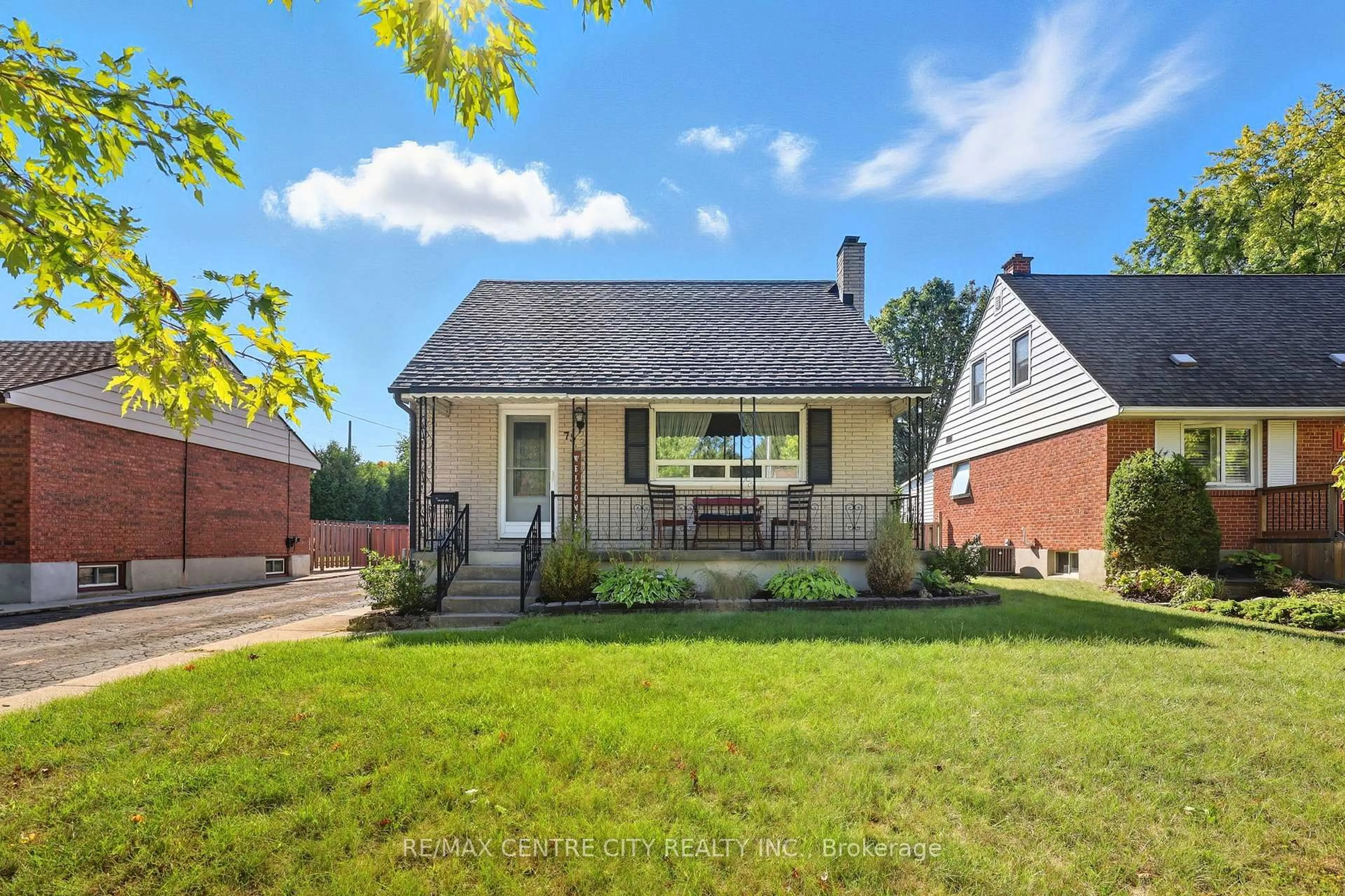 Home with brick exterior material, street for 75 Glass Ave, London East Ontario N5W 1Z8