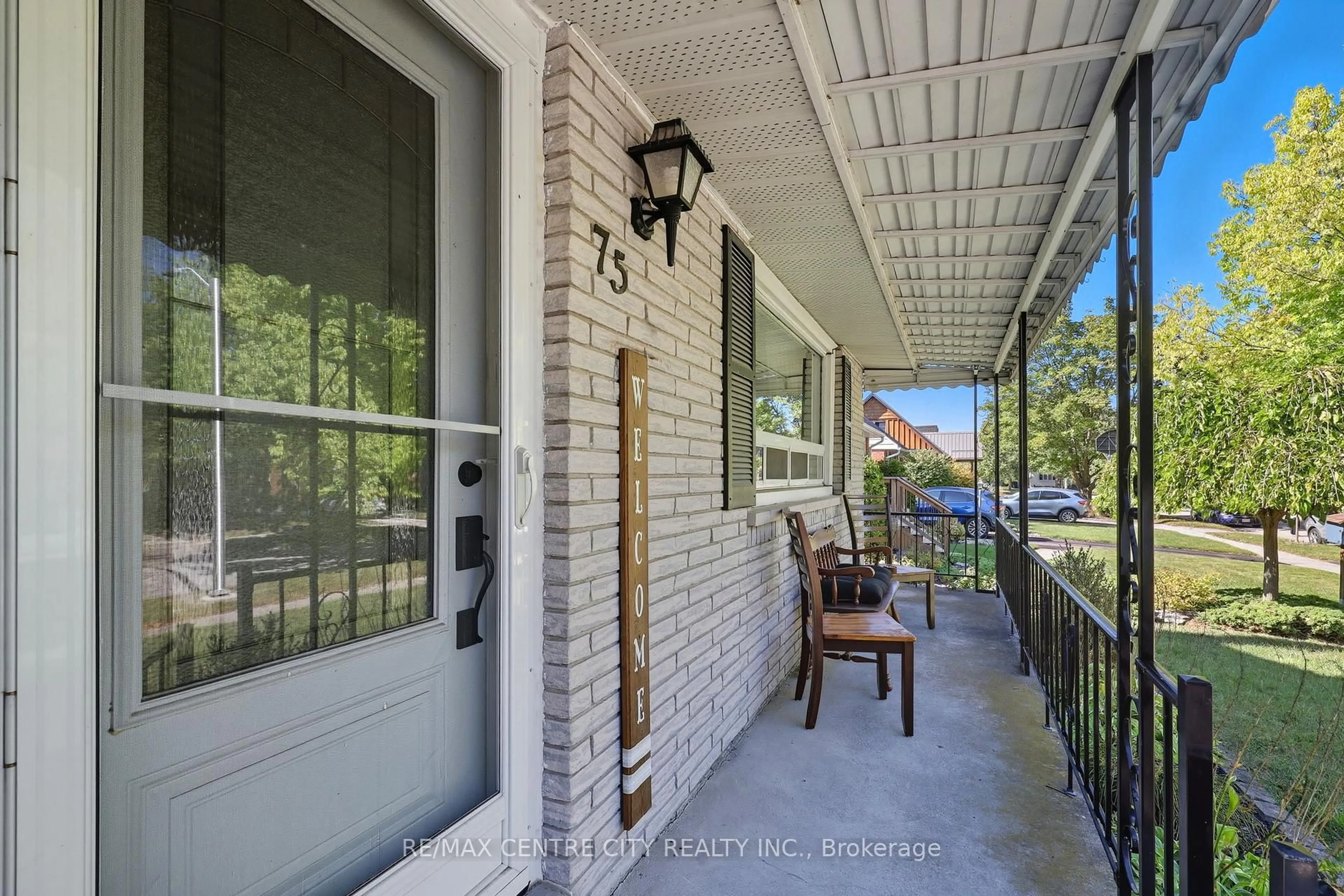 Unknown for 75 Glass Ave, London East Ontario N5W 1Z8