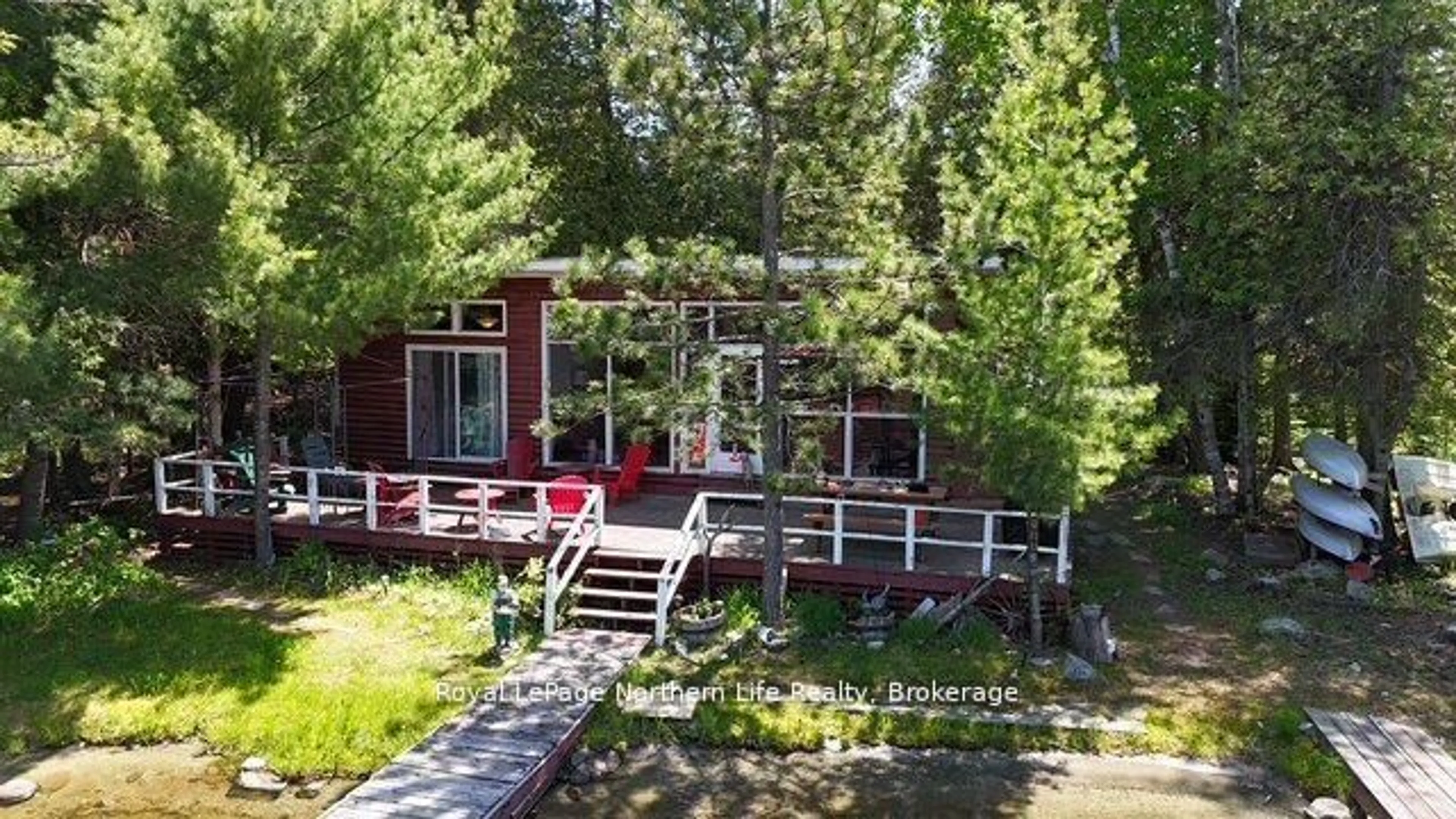 A pic from outside/outdoor area/front of a property/back of a property/a pic from drone, unknown for 144 Lake Temagami Isl 25 Island, Temagami Ontario P0H 2H0