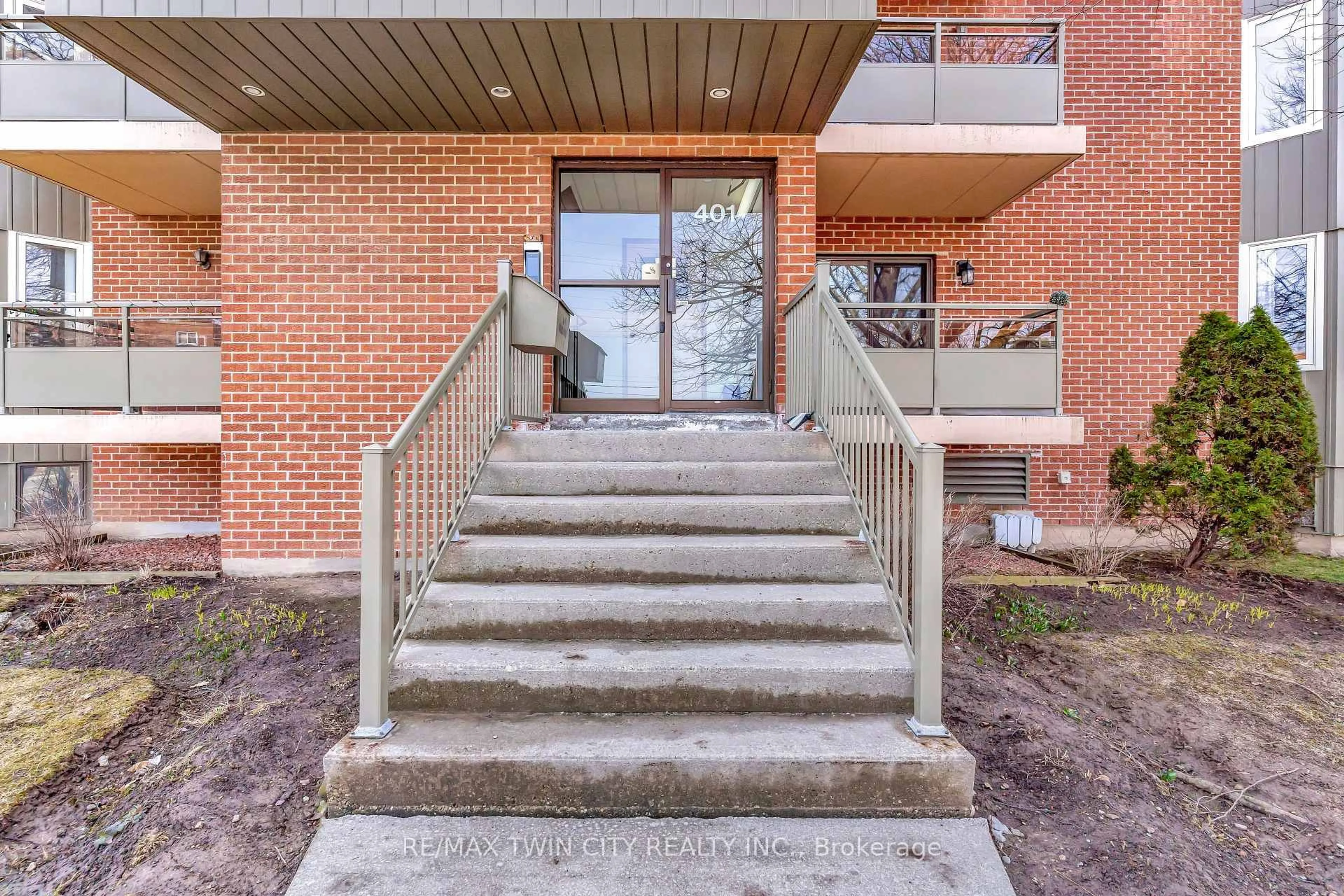 Stairs for 401 Erb St #203, Waterloo Ontario N2L 1W7