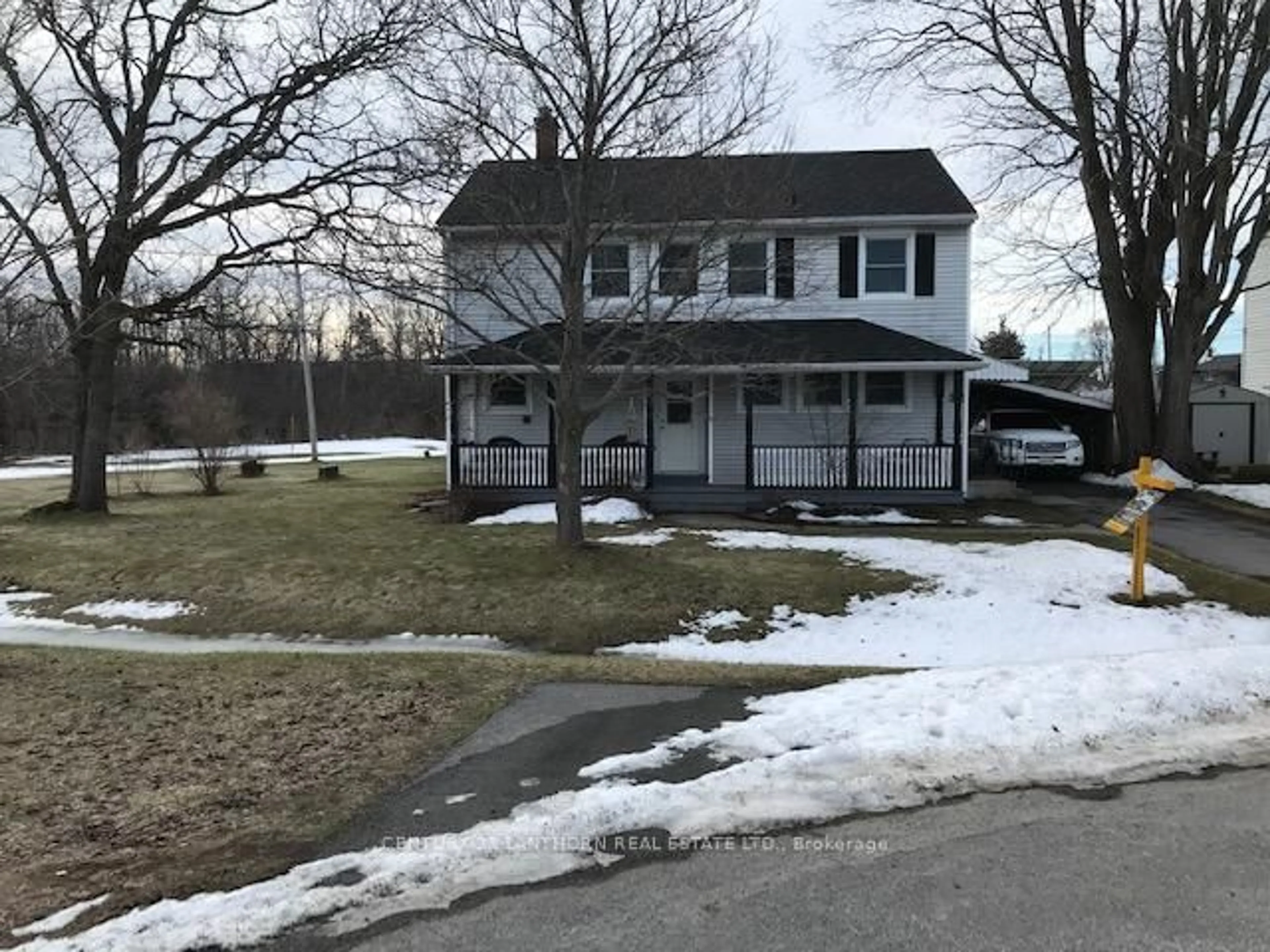 A pic from outside/outdoor area/front of a property/back of a property/a pic from drone, street for 32 Ortona Circ, Prince Edward County Ontario K0K 2T0