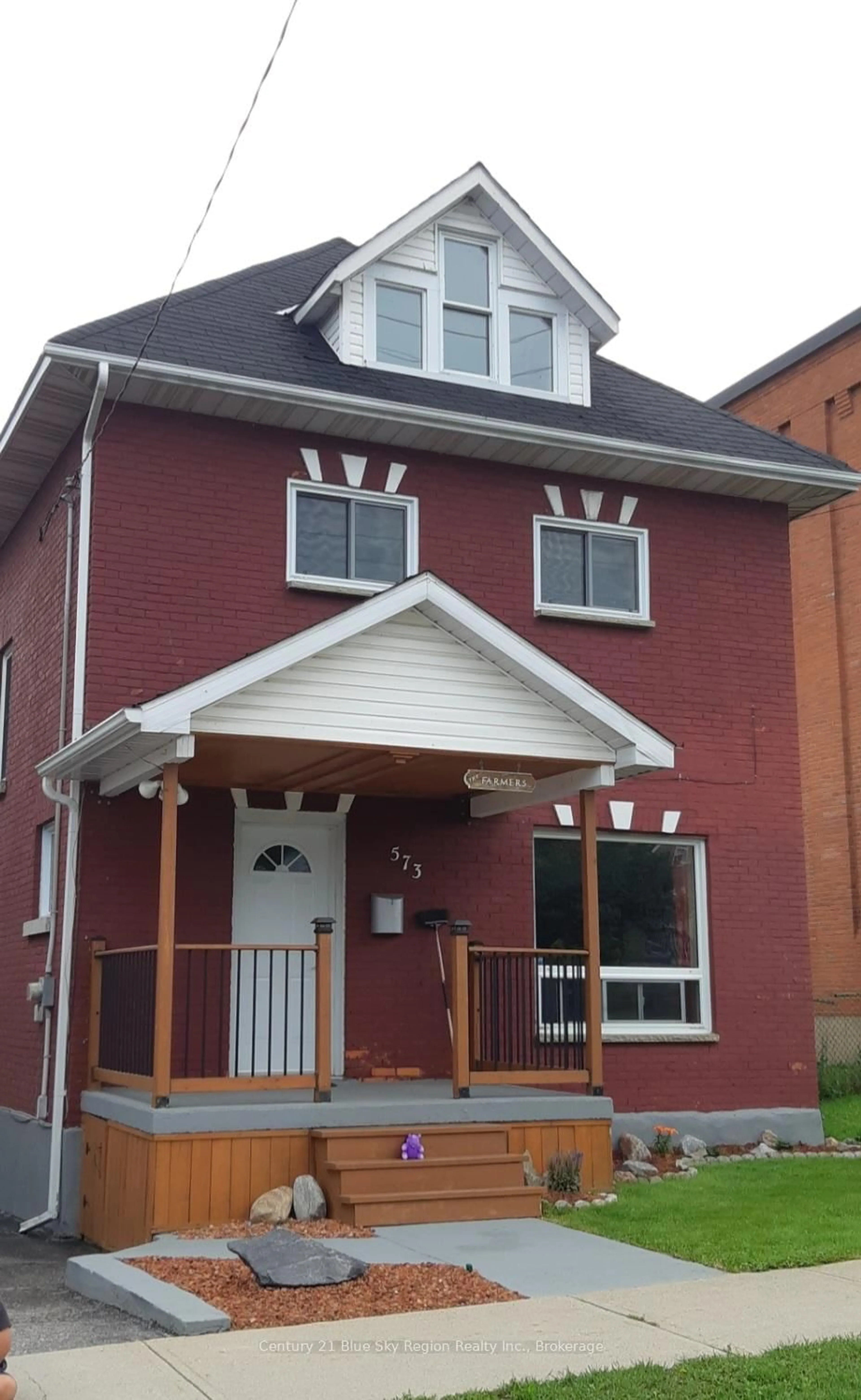 Home with brick exterior material, street for 573 Worthington St, North Bay Ontario P1B 1H7