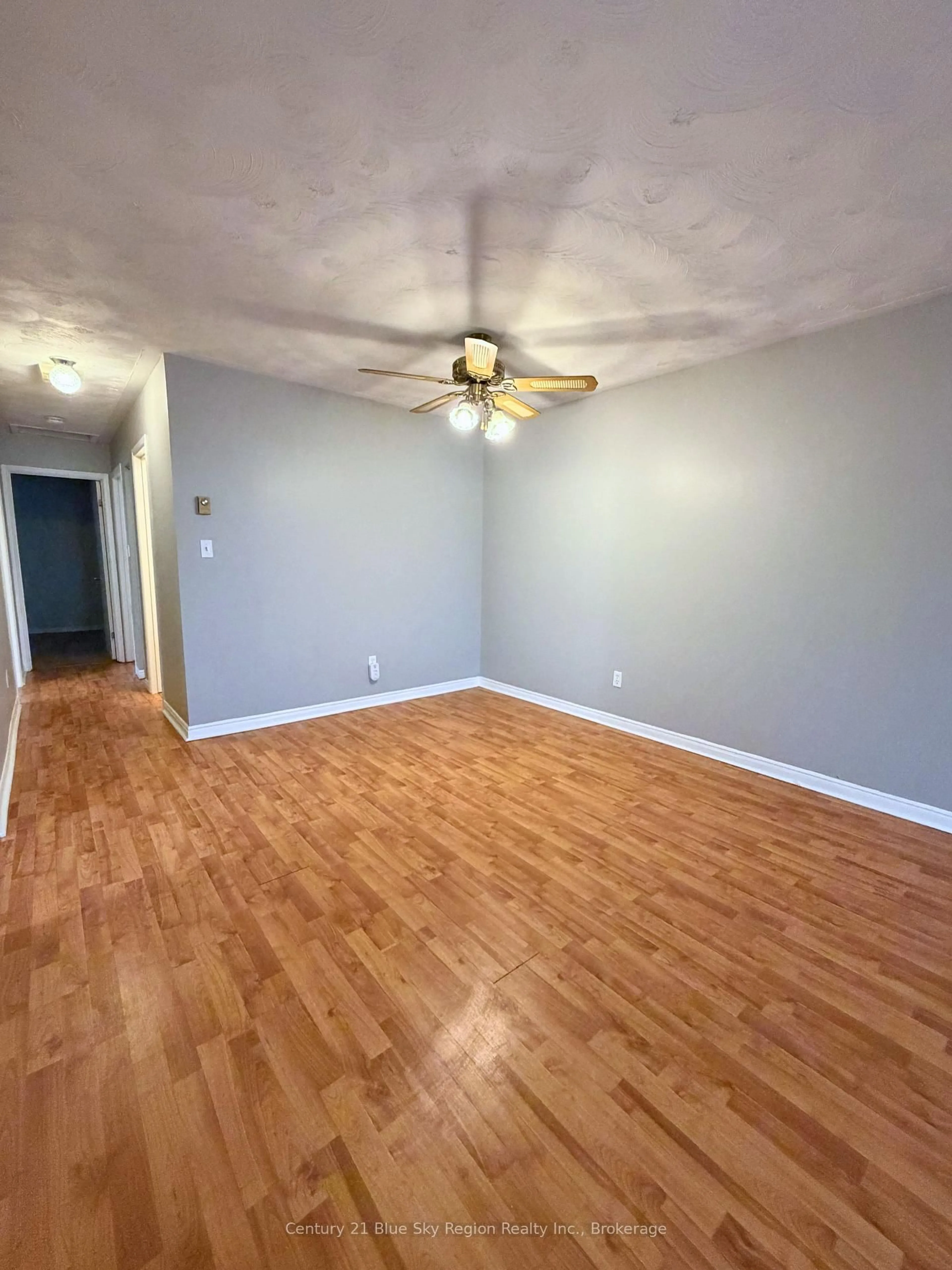 A pic of a room for 14 Cypress Crt, North Bay Ontario P1B 9G9