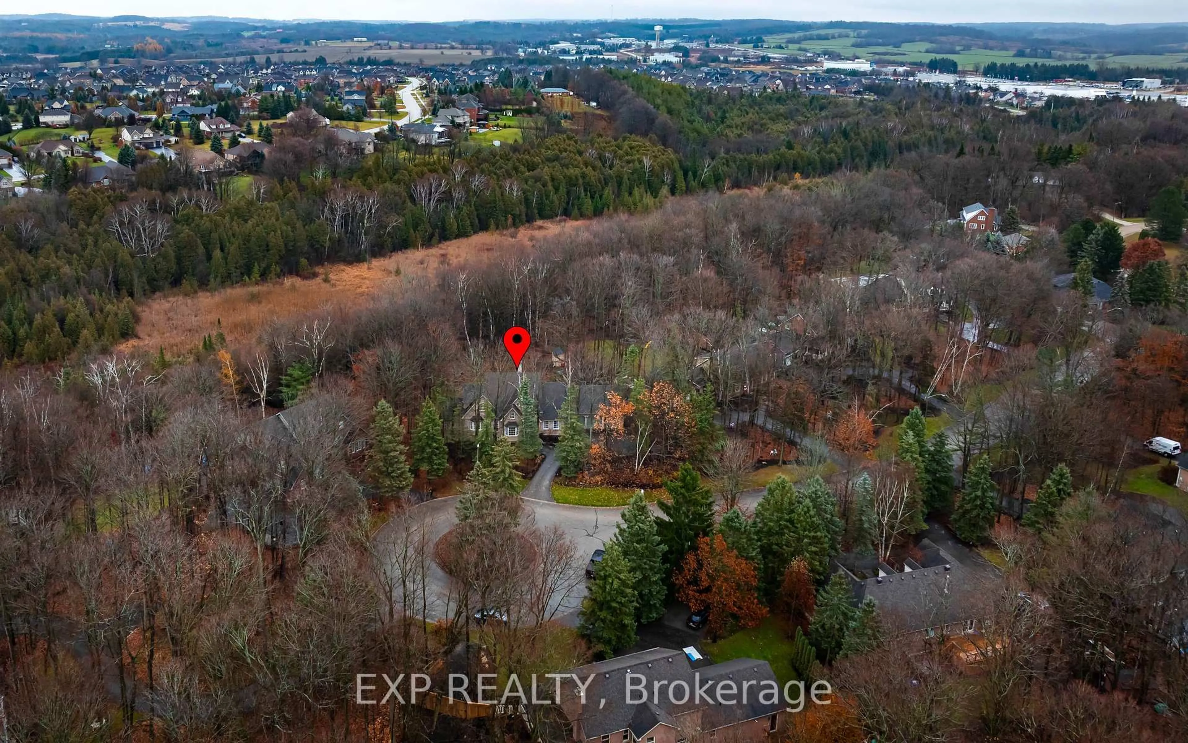 A pic from outside/outdoor area/front of a property/back of a property/a pic from drone, forest/trees view for 7 Ironwood Crt, Mono Ontario L9W 4A8