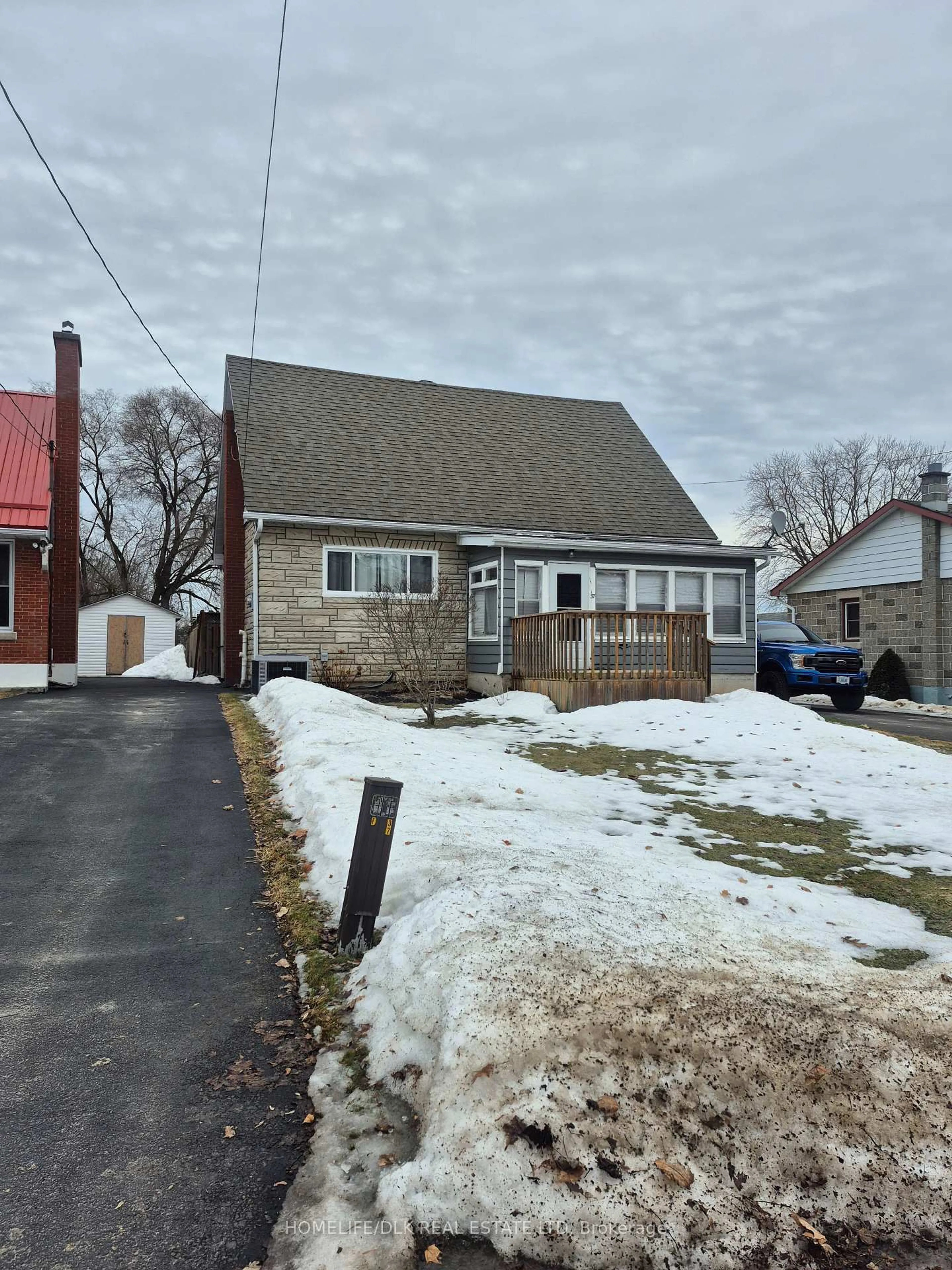 Unknown for 37 Ferguson Dr, Brockville Ontario K6V 4P9