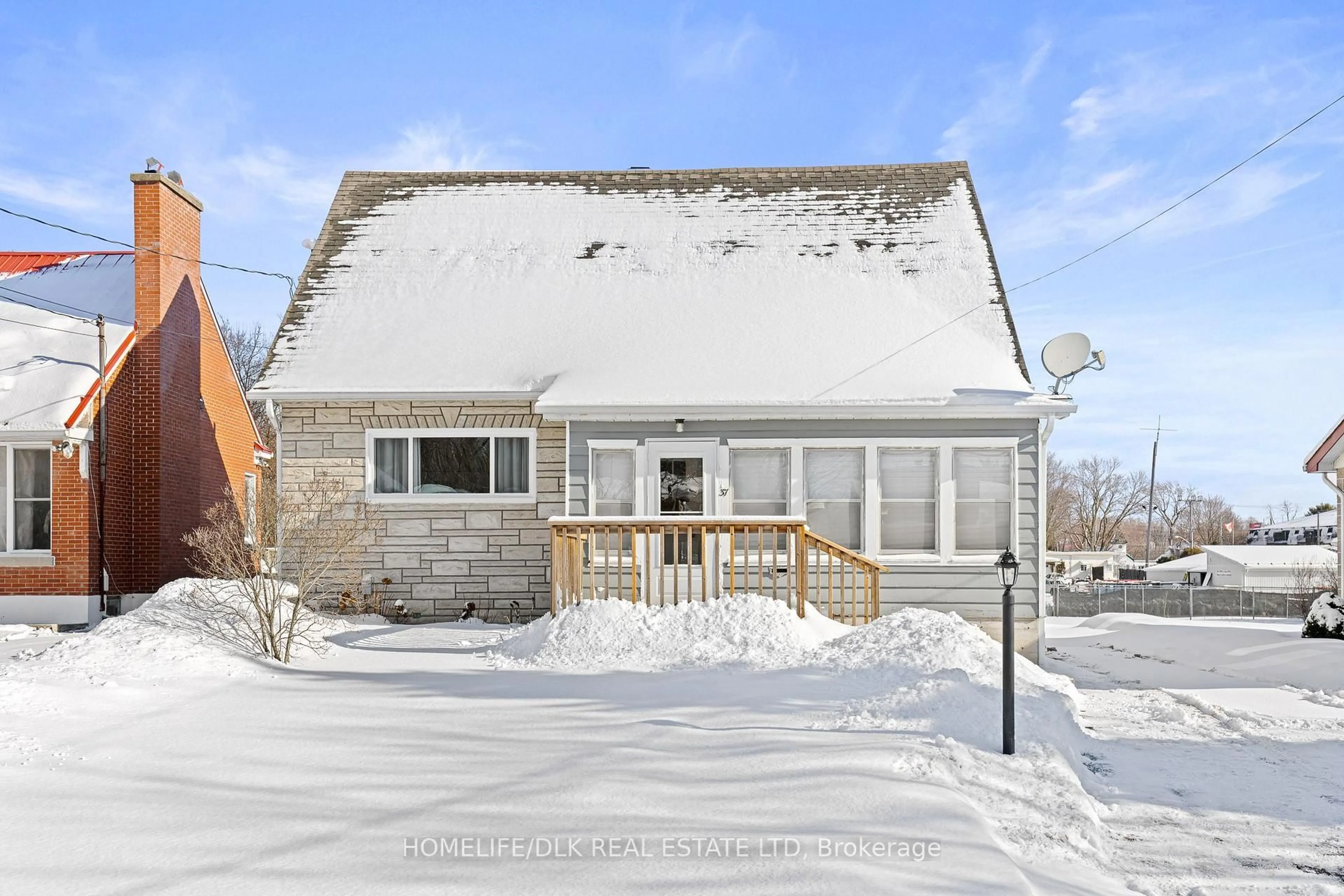 Unknown for 37 Ferguson Dr, Brockville Ontario K6V 4P9