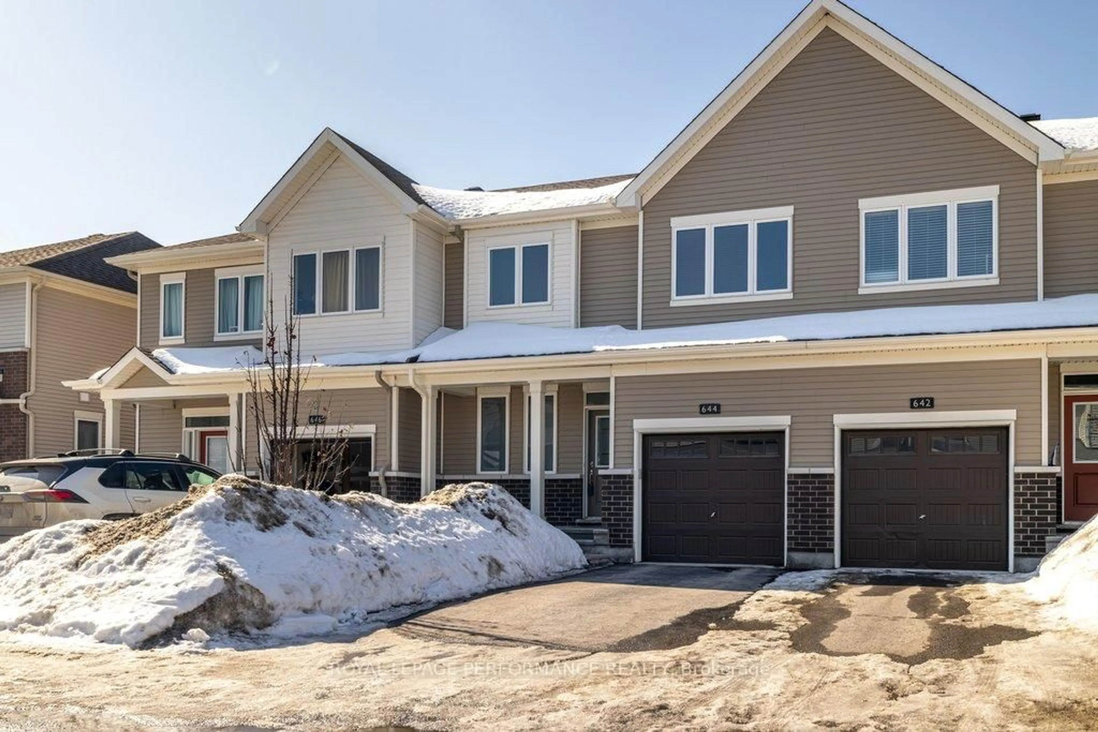 Unknown for 644 Crevier Walk, Ottawa Ontario K1W 0M7