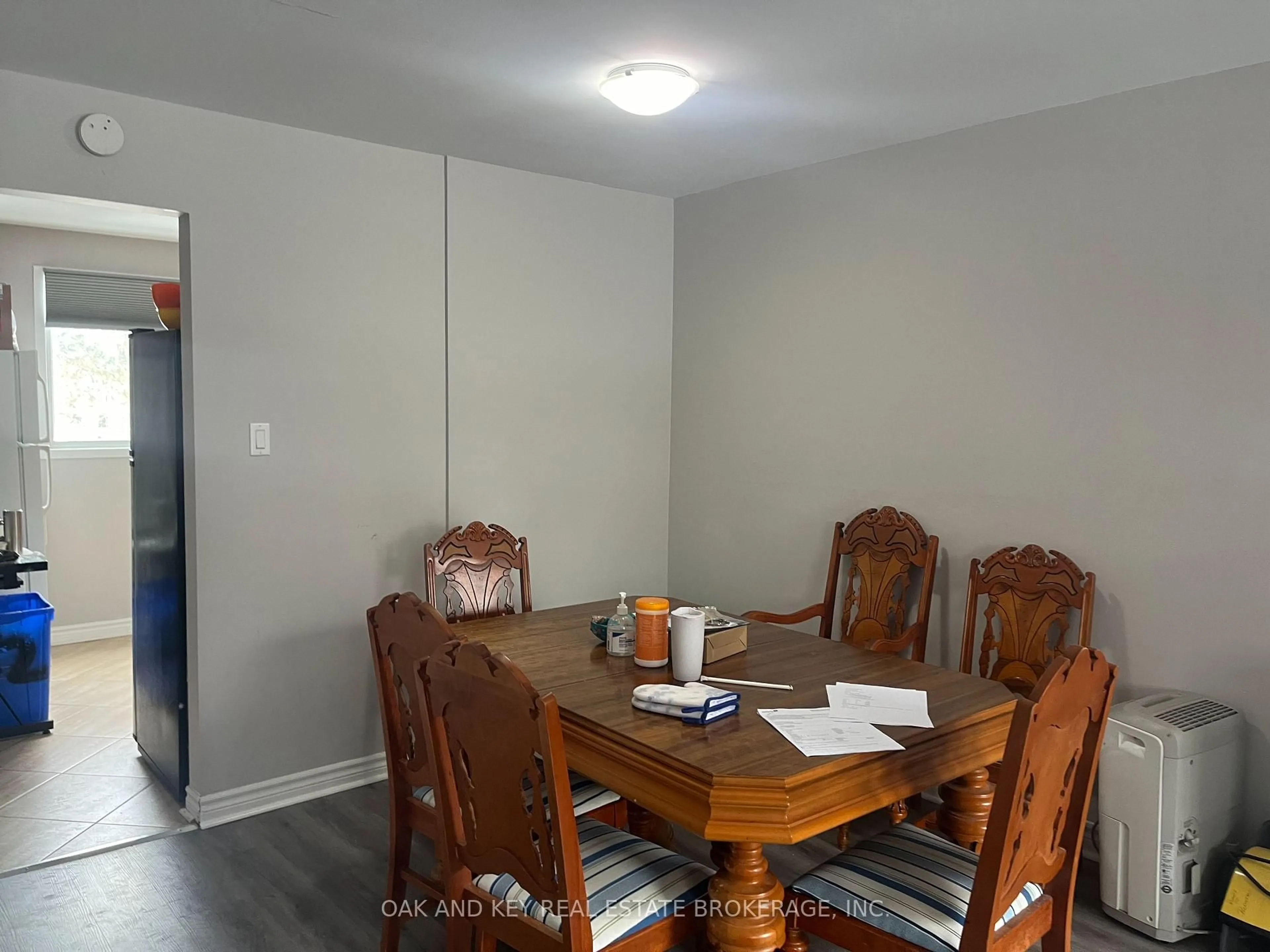 Dining room, unknown for 40 Summit Ave #52, London North Ontario N6H 4S3