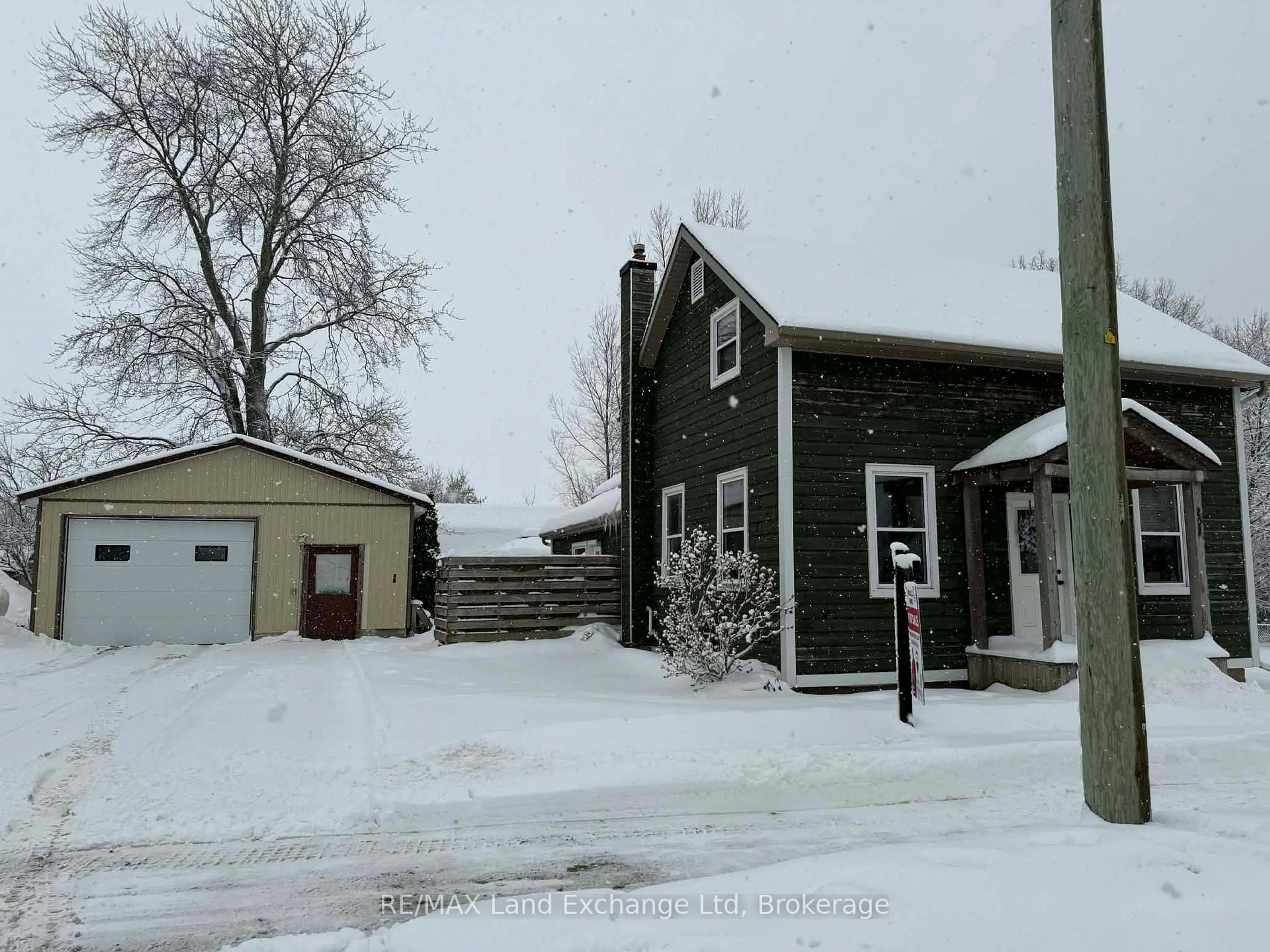 Unknown for 202 Union St, North Huron Ontario N0M 1H0