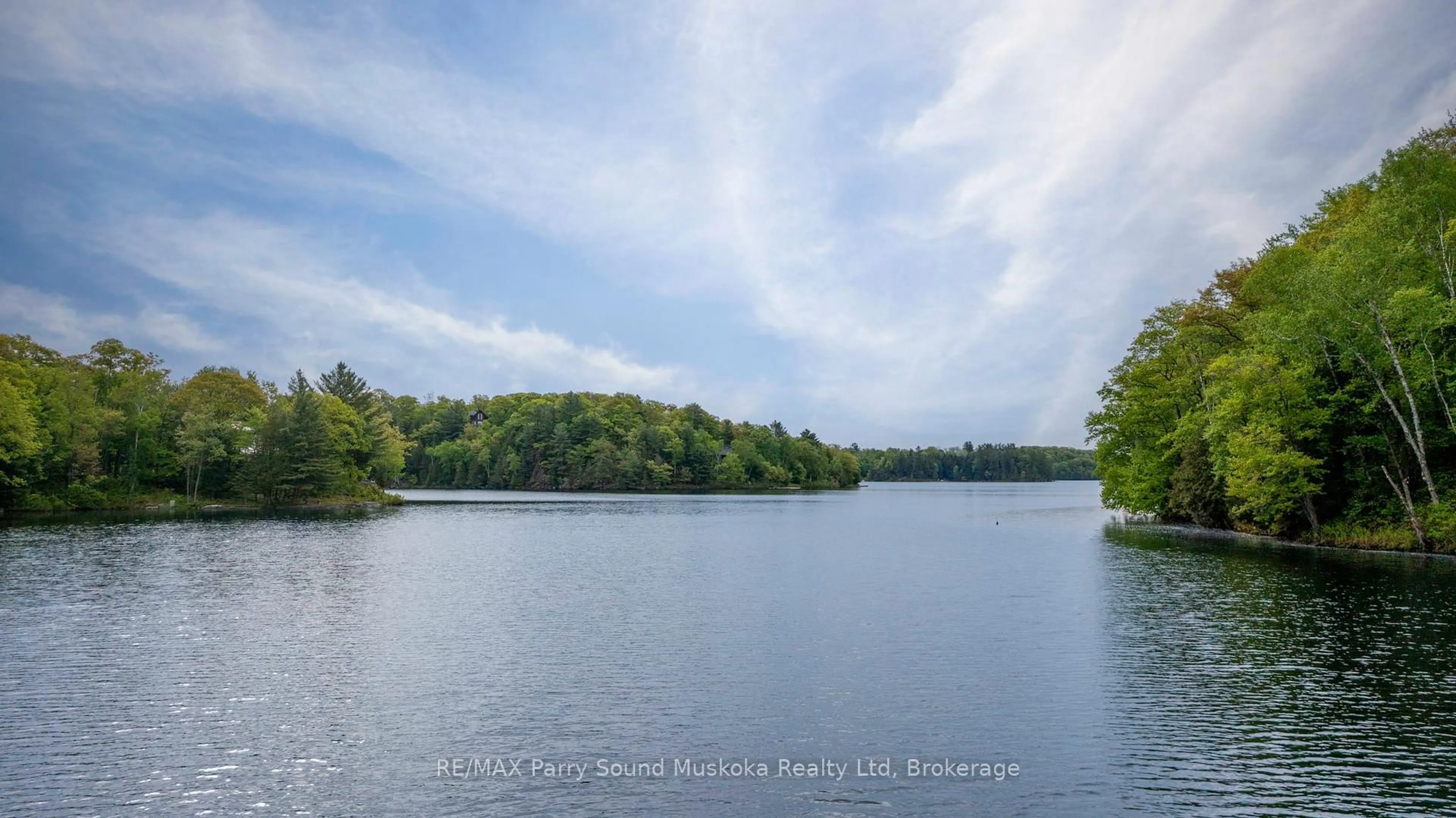 Blurry image for 131 Downes Rd, Seguin Ontario P2A 2W8