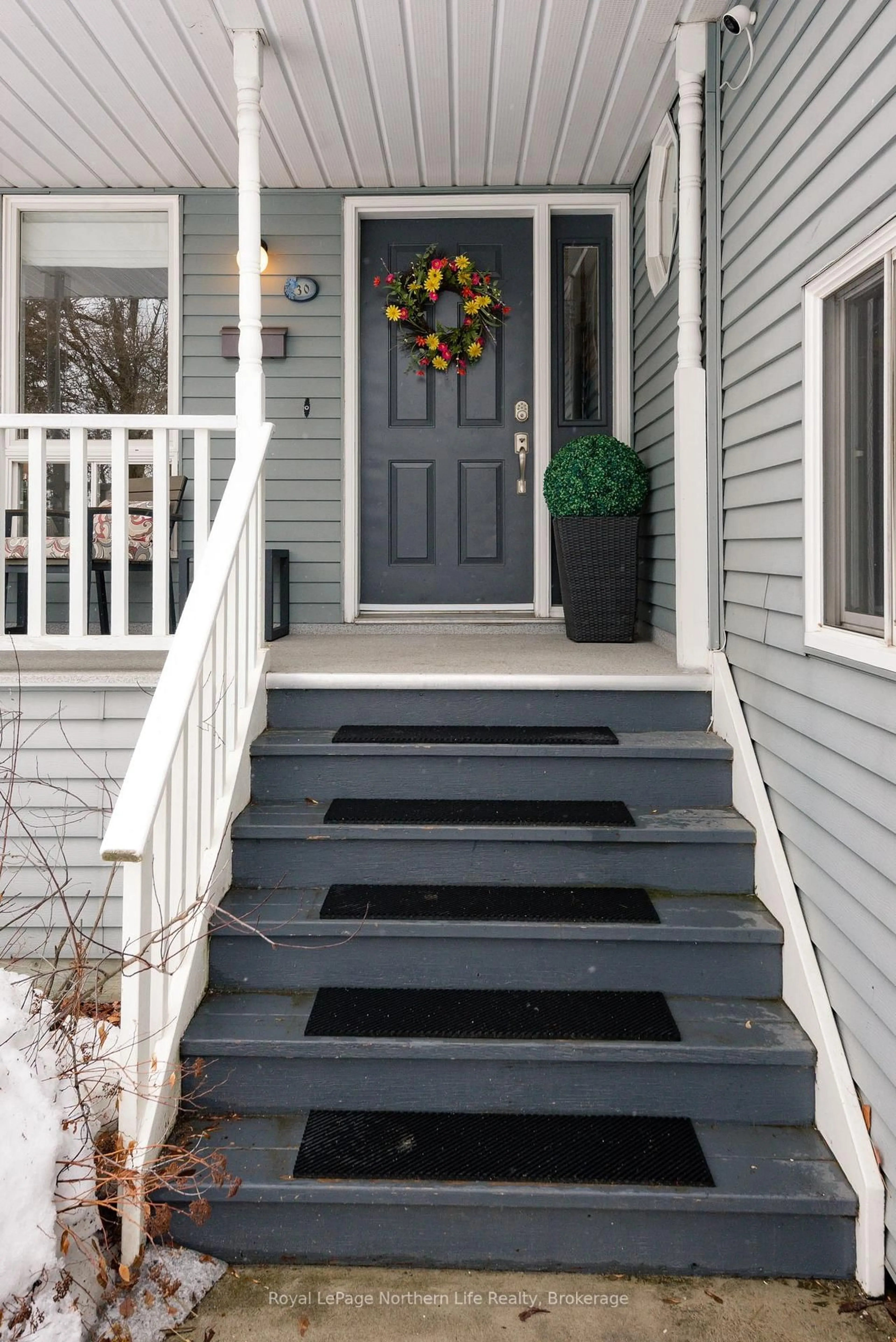 Unknown for 30 Gladstone Ave, North Bay Ontario P1A 2L3