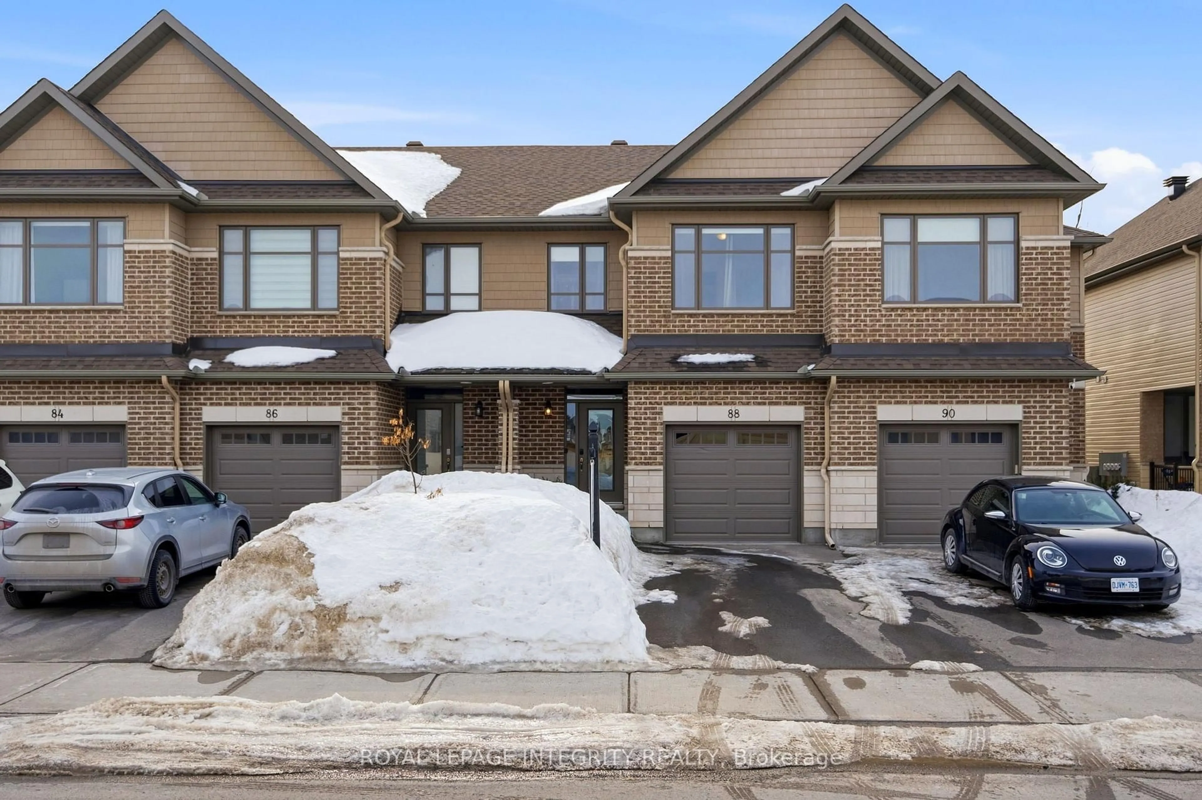 Unknown for 88 Porter St, Stittsville Ontario K2S 2L8