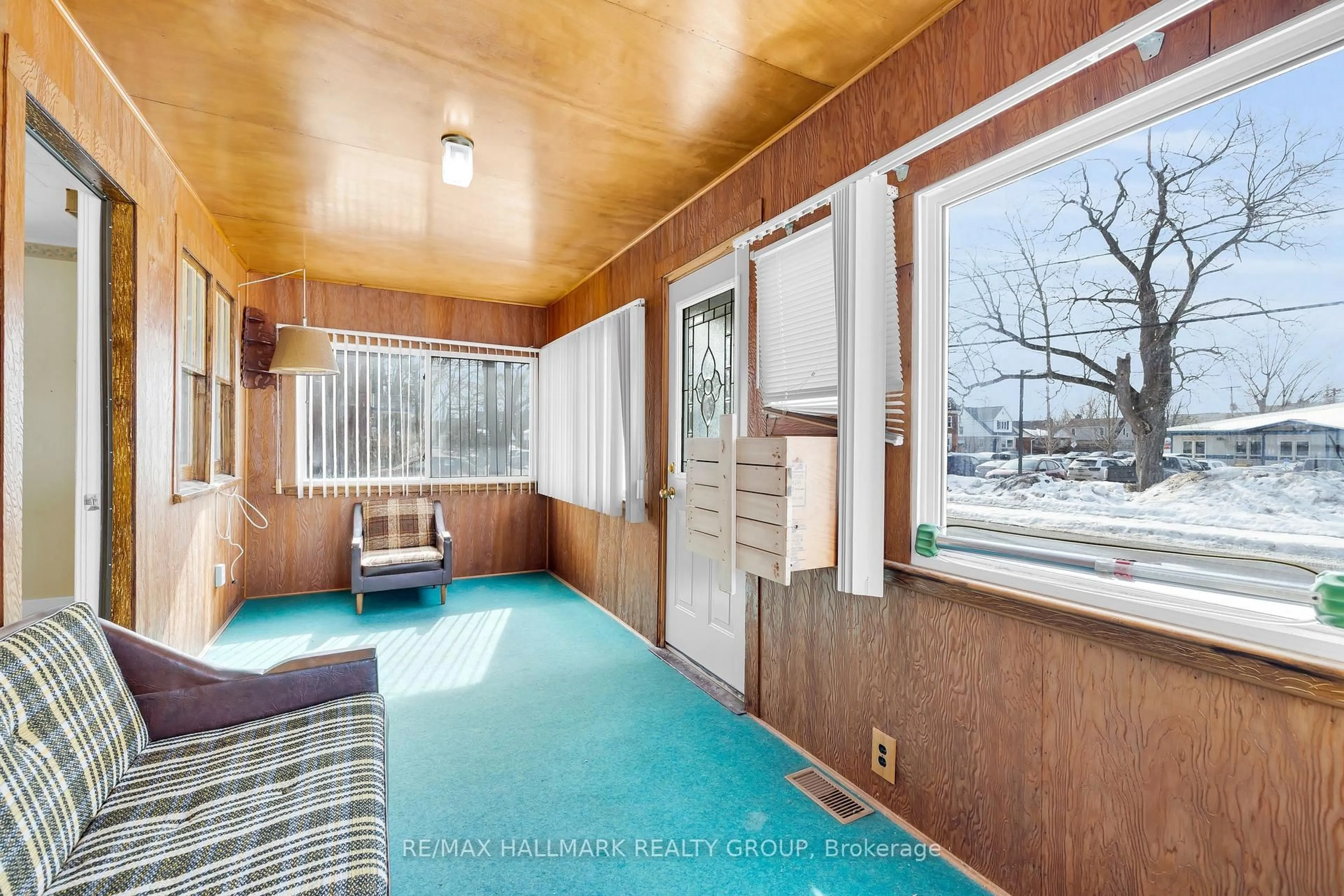 Unknown for 11 Maitland St, Smiths Falls Ontario K7A 2K9