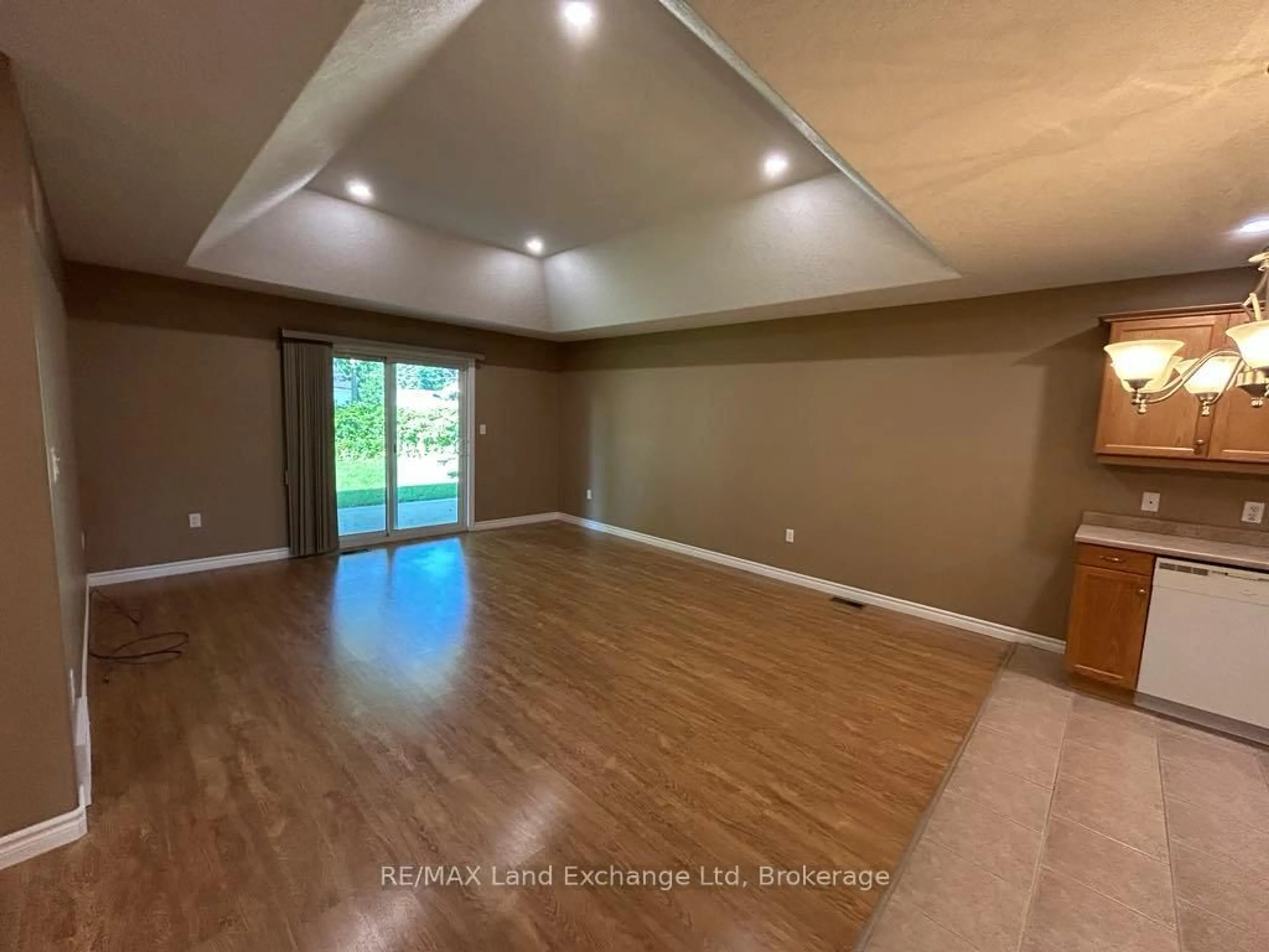 A pic of a room for 32 Victoria St, North Huron Ontario N0G 2W0