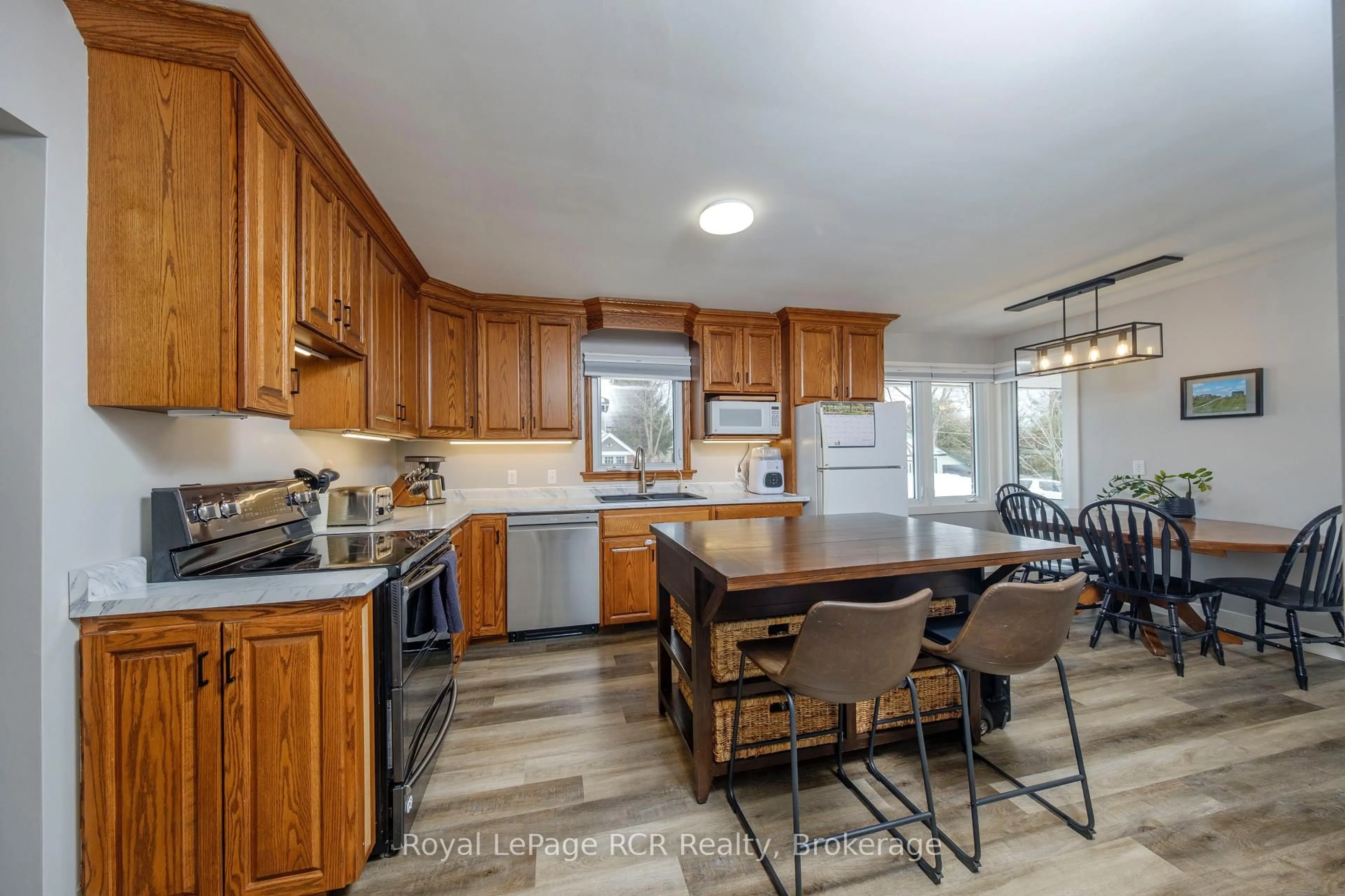 Open concept kitchen, ceramic/tile floor for 505 Wheeler St, Huron-Kinloss Ontario N0G 2H0